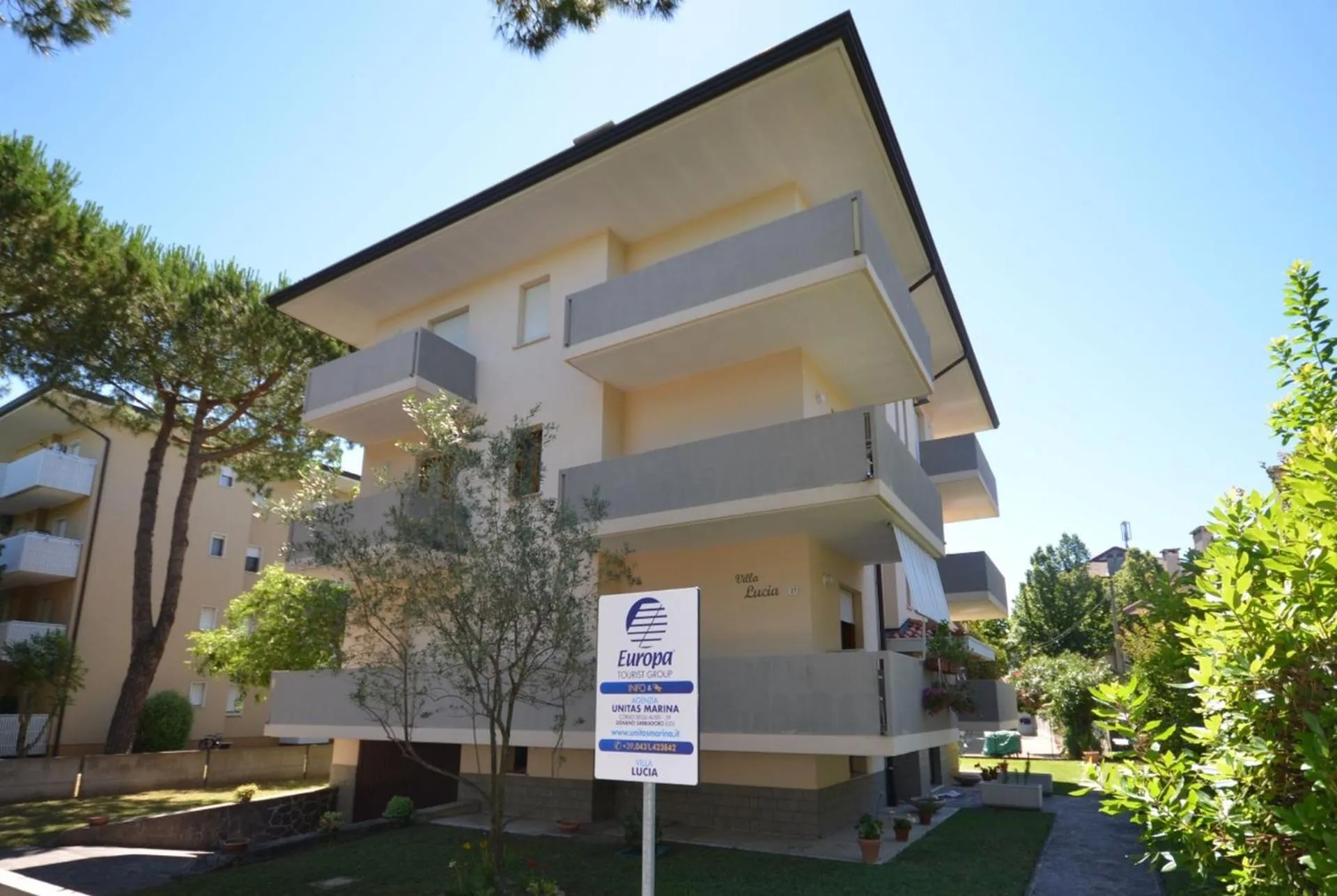 Property building in Villa Lucia