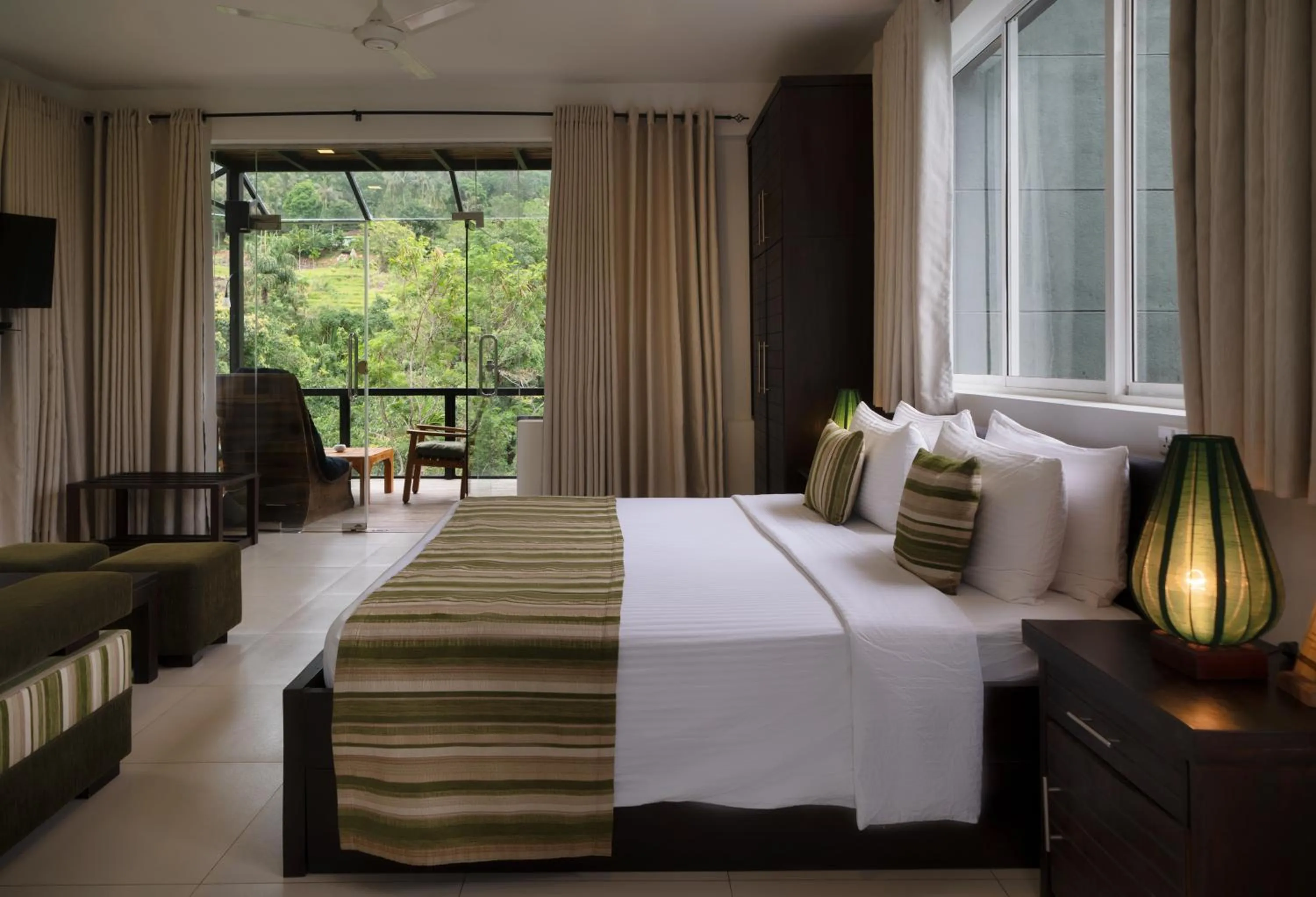 Bed in The Glenrock Wellness Nature Resort