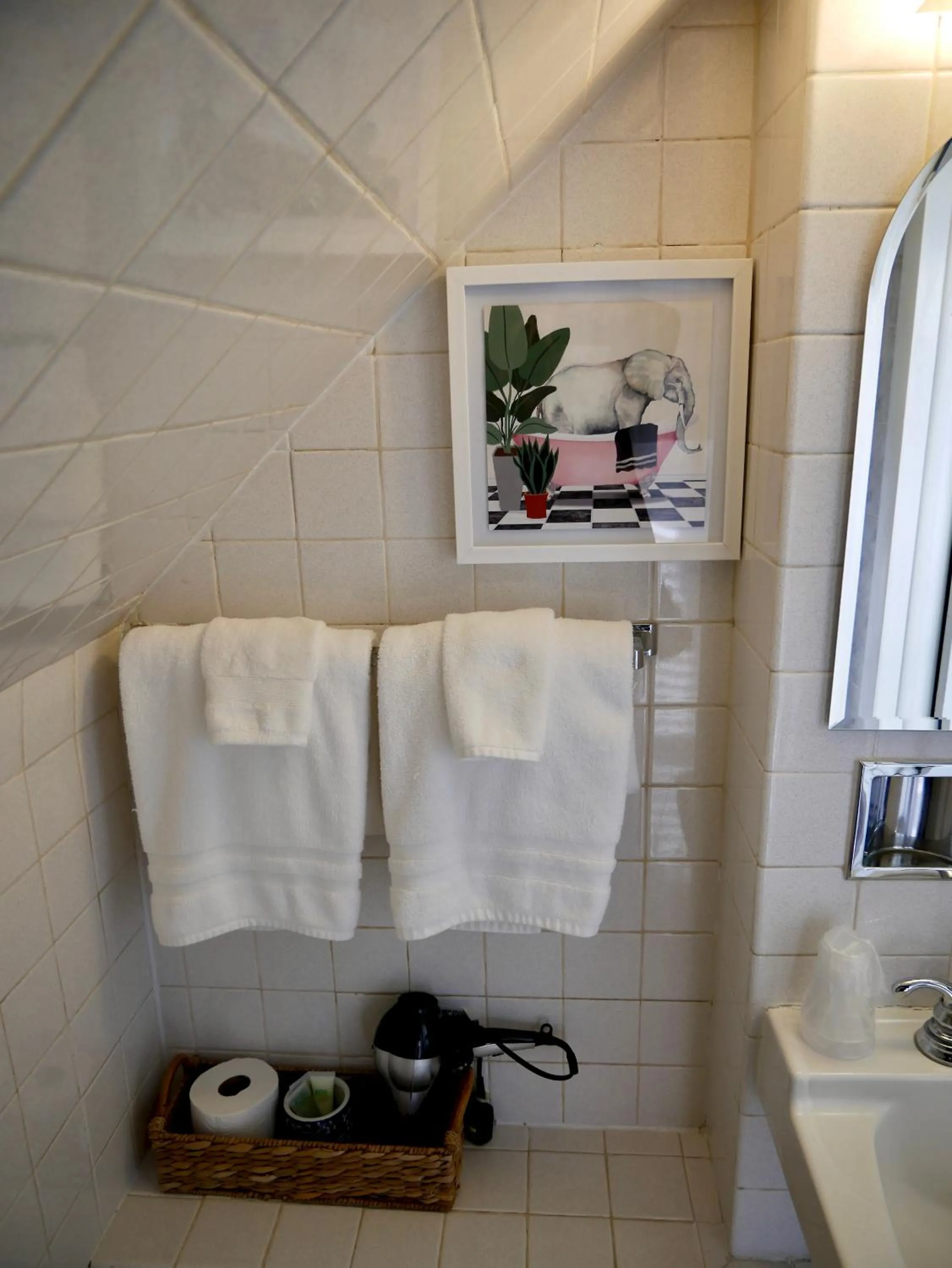 Bathroom in Turkey Hill Inn