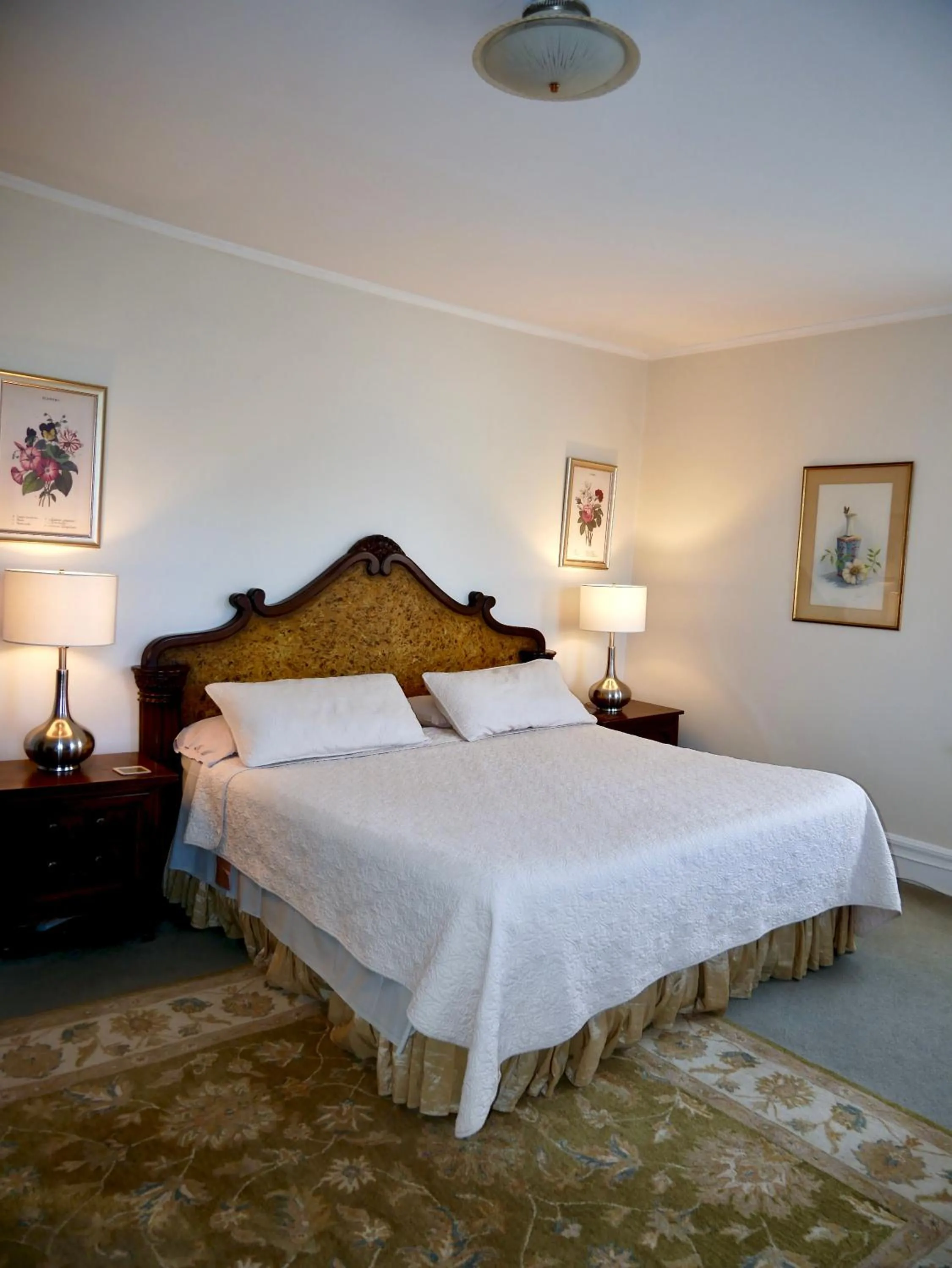Photo of the whole room, Bed in Turkey Hill Inn