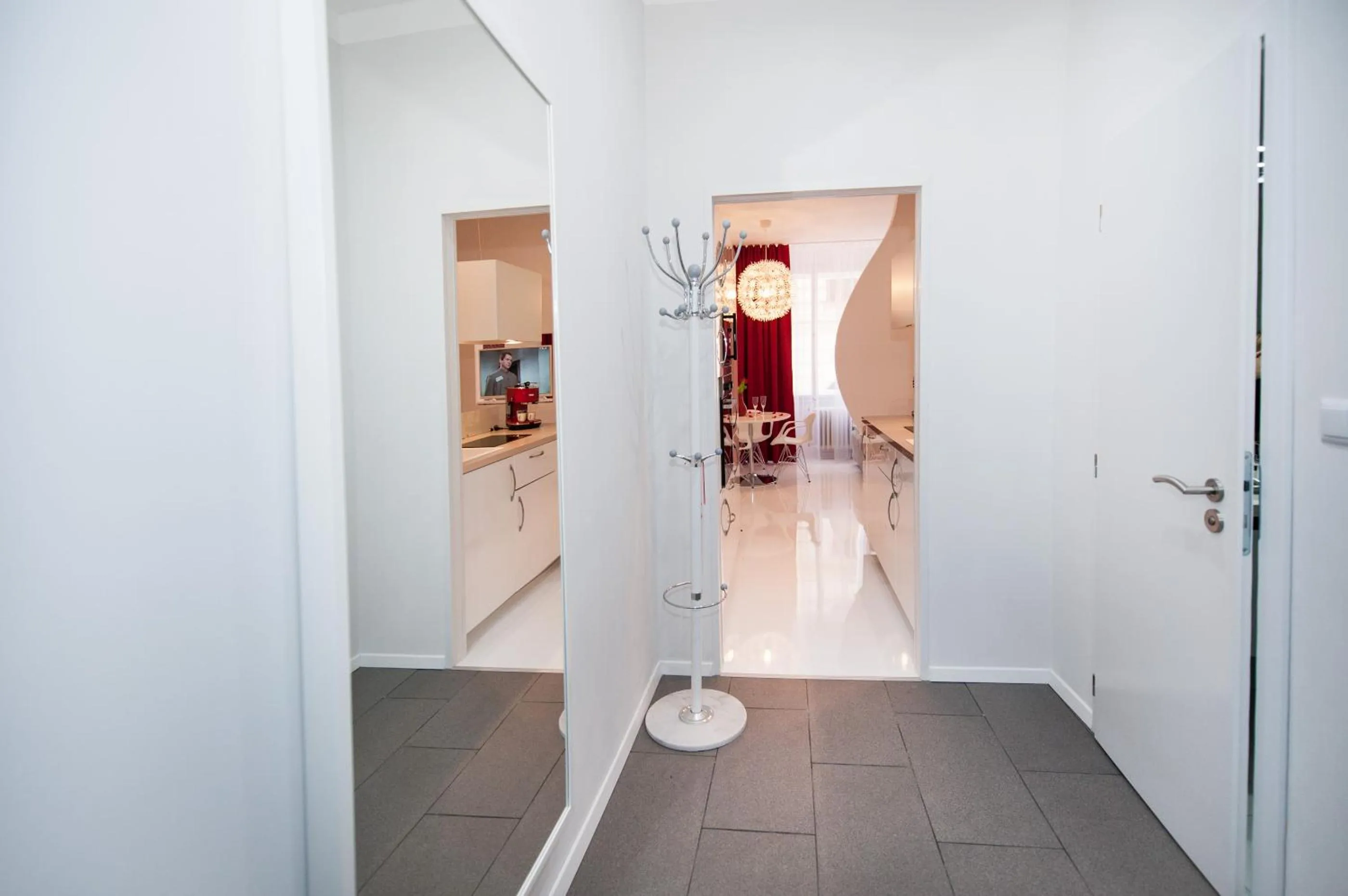 Area and facilities in Honeymoon Ruterra studio