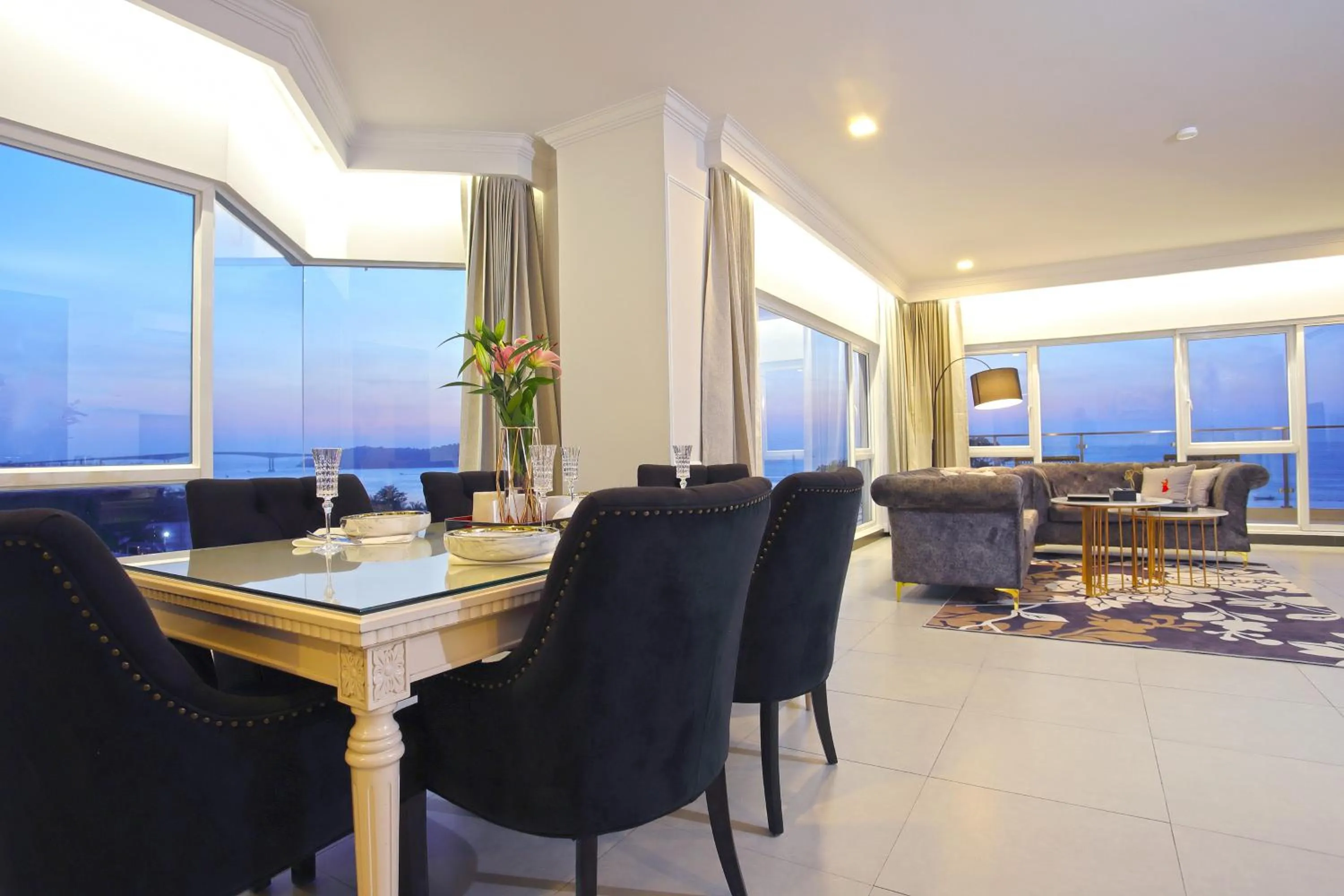 Dining area in Queenco Hotel & Casino