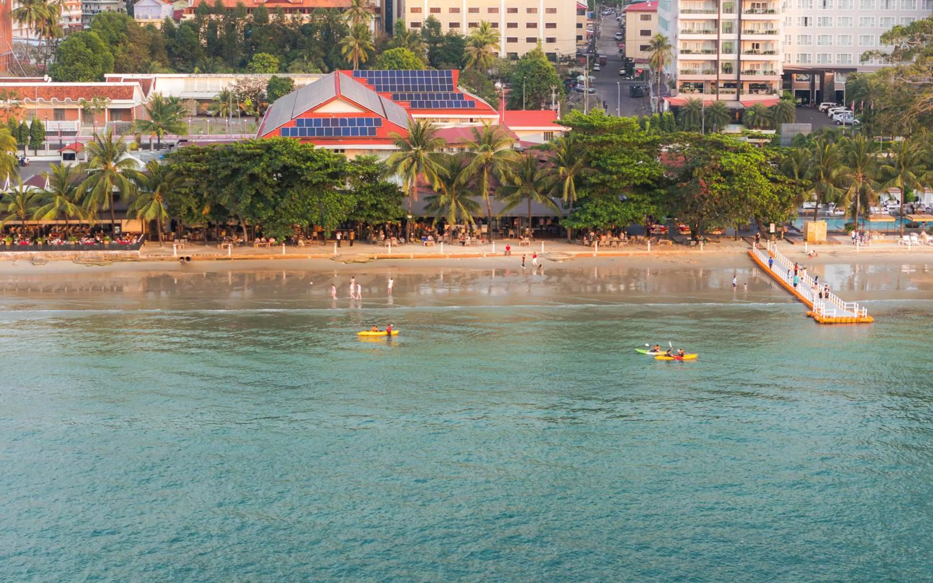 Beach in Queenco Hotel & Casino