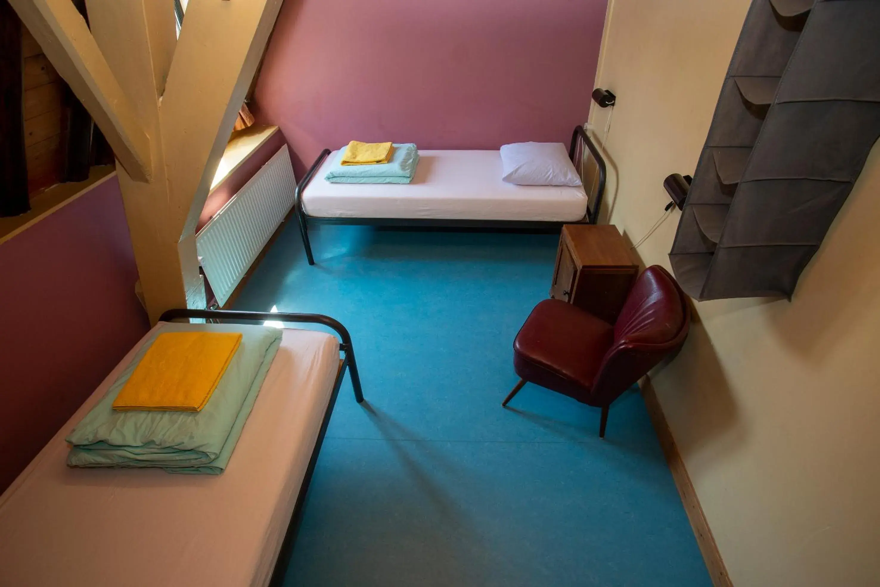 Standard Twin Room with Shared Bathroom in Strowis Hostel Standard Twin Room with Shared Bathroom in Strowis Hostel