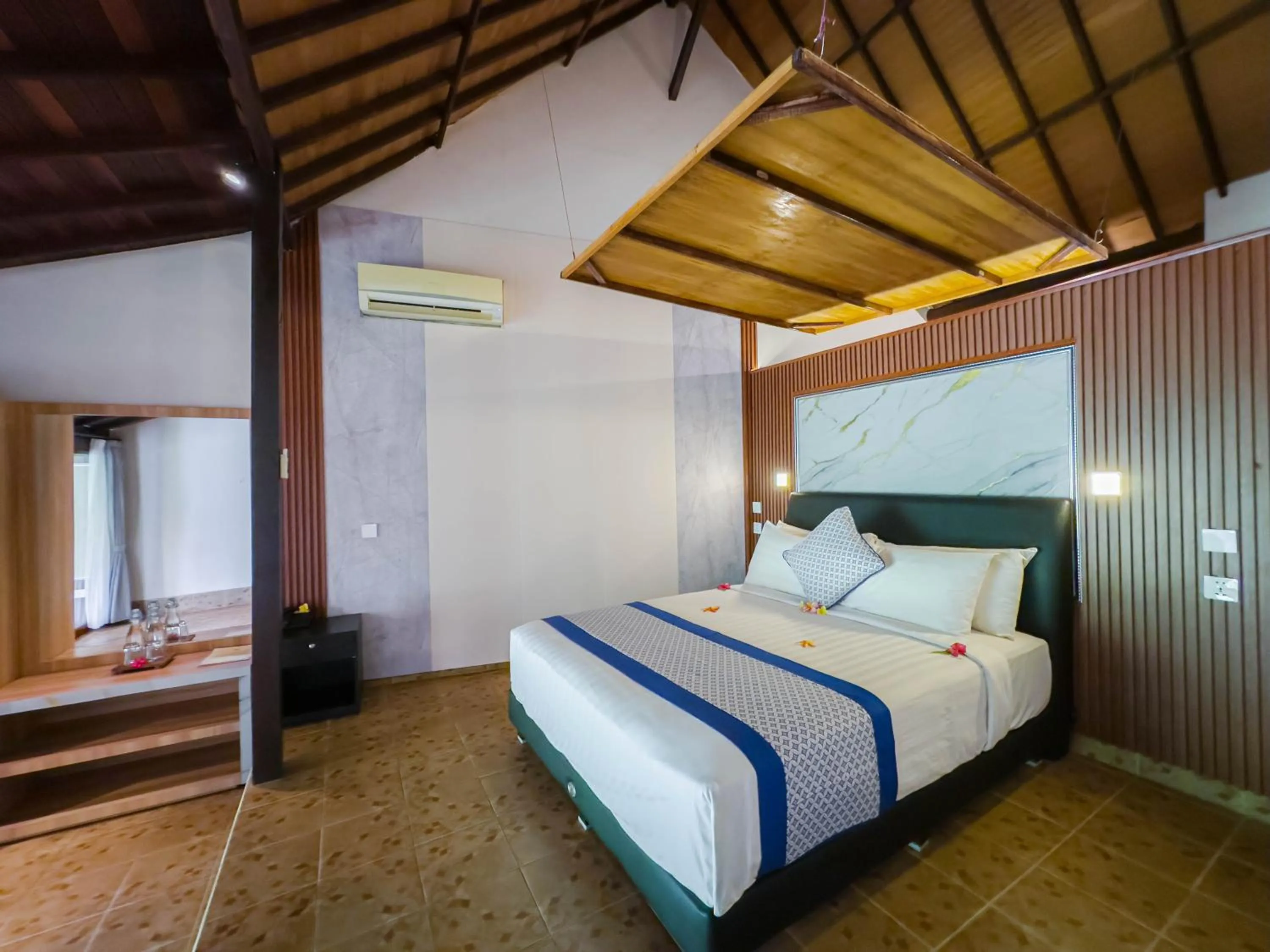 Bedroom, Bed in Ubud Sari Health Resort