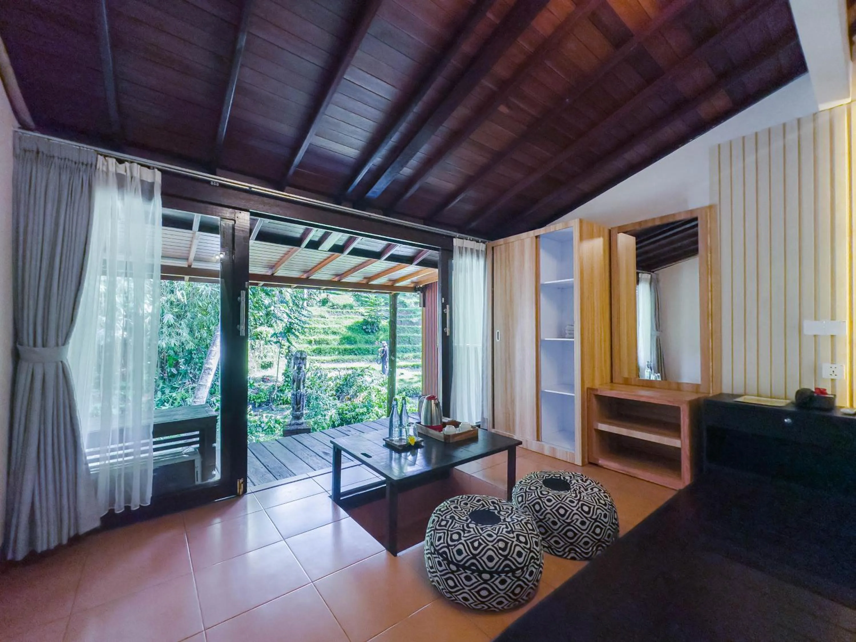 Seating area in Ubud Sari Health Resort