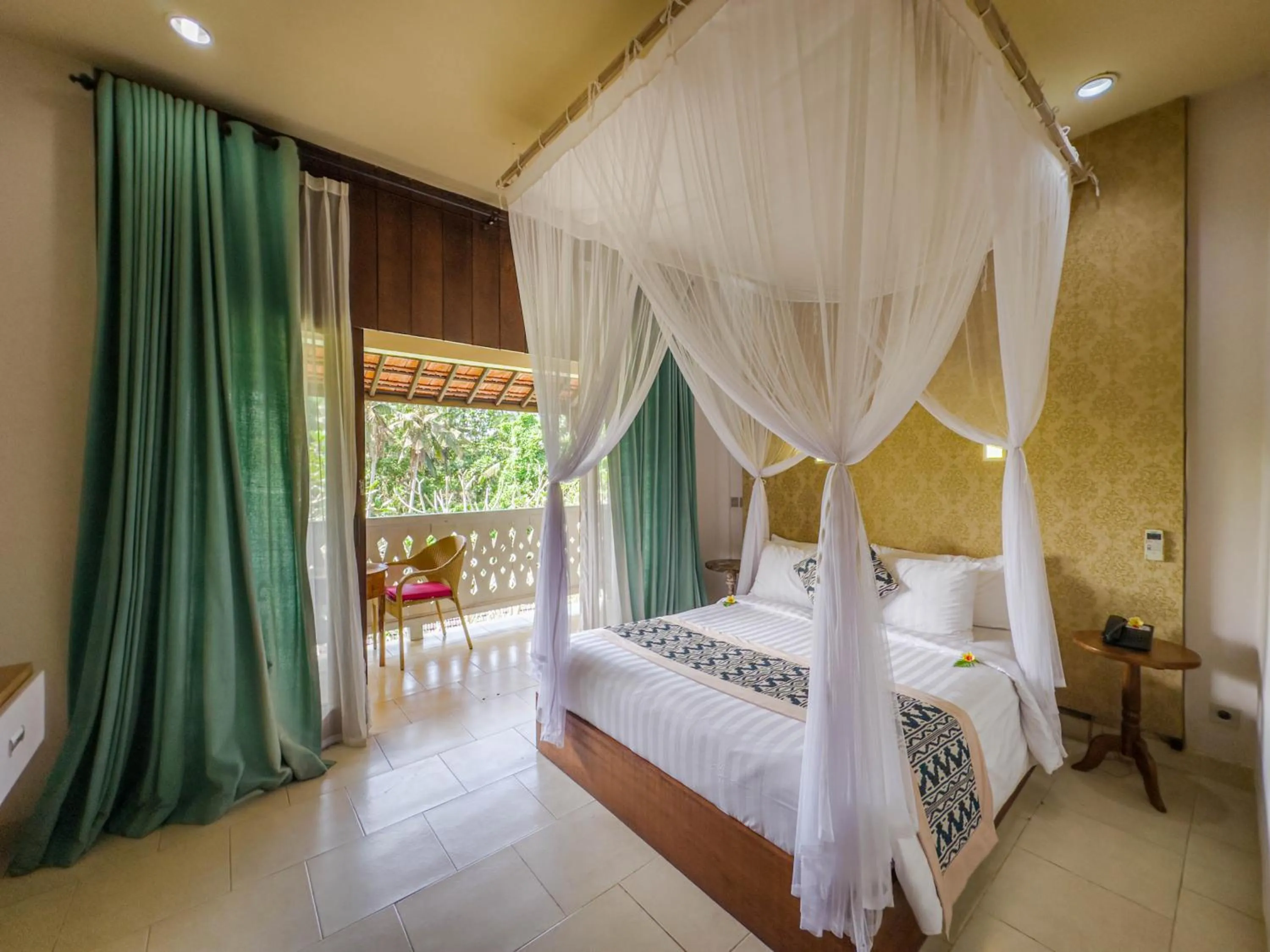 Bedroom, Bed in Ubud Sari Health Resort