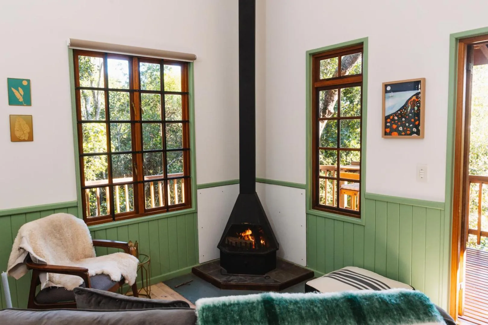 Seating area in Moonshine on Whiskey Creek