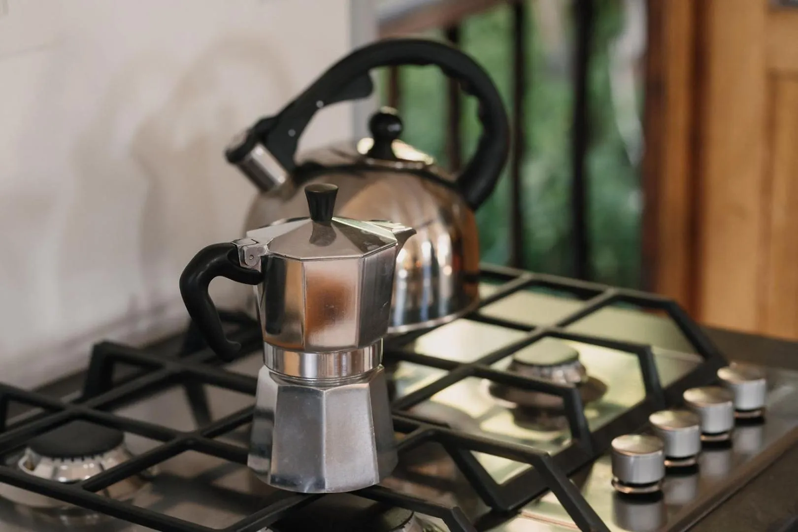 Coffee/tea facilities in Moonshine on Whiskey Creek