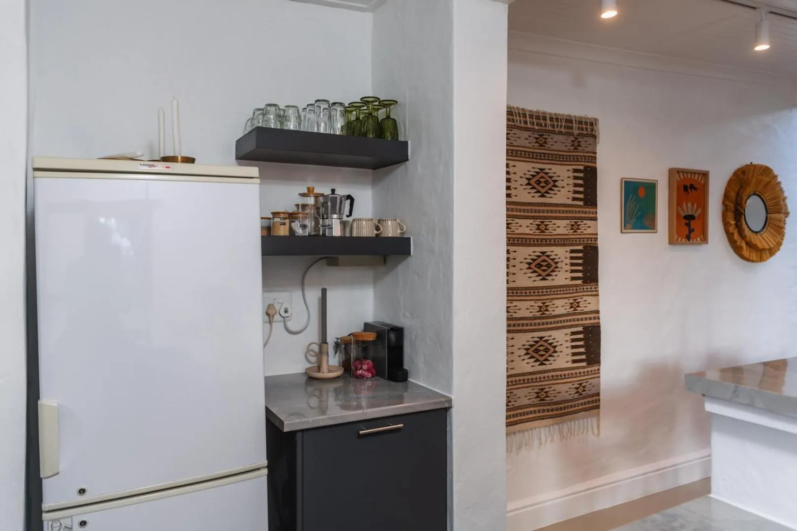 Coffee/tea facilities in Moonshine on Whiskey Creek