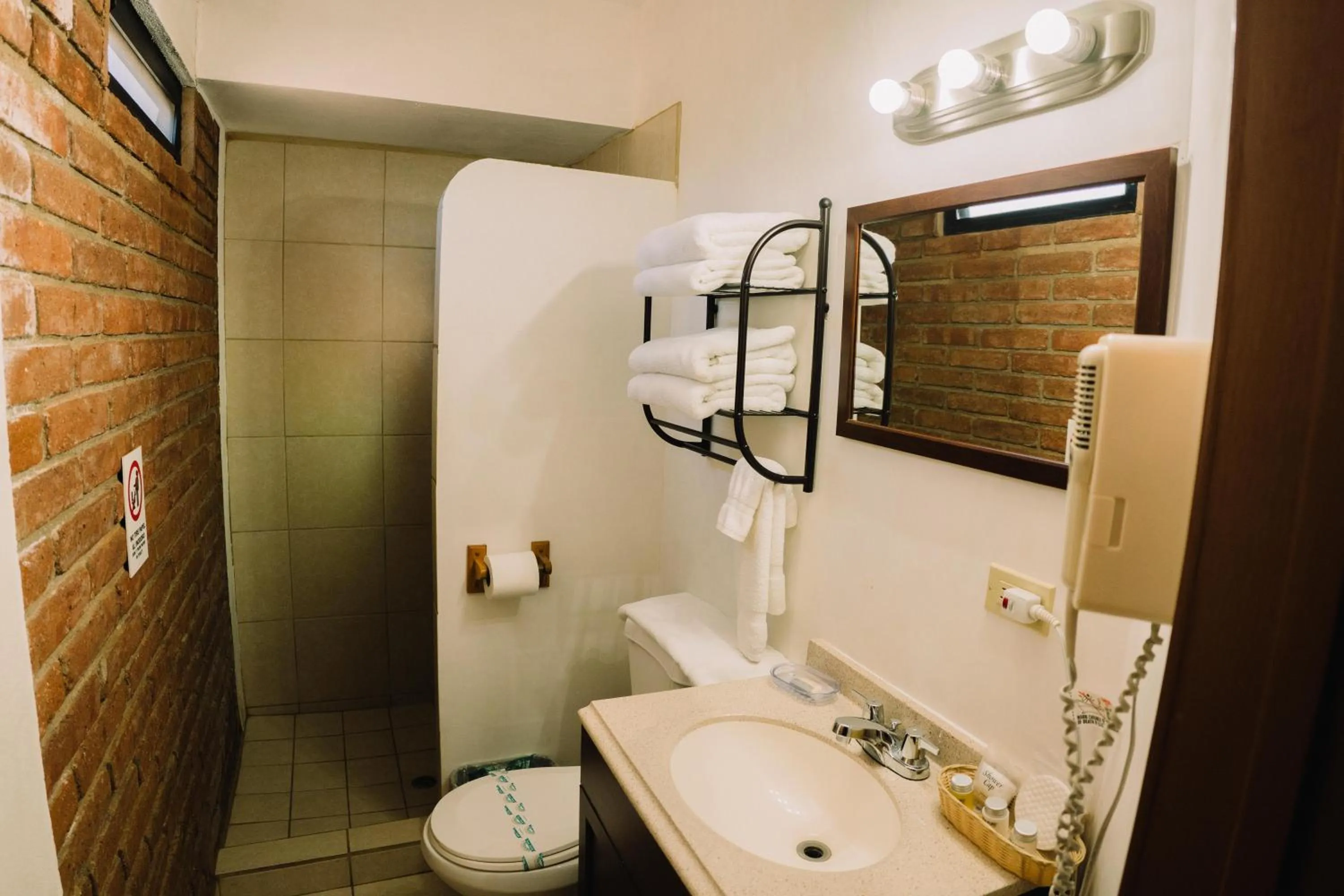 Toilet in Quinta Sofia Valle de Guadalupe