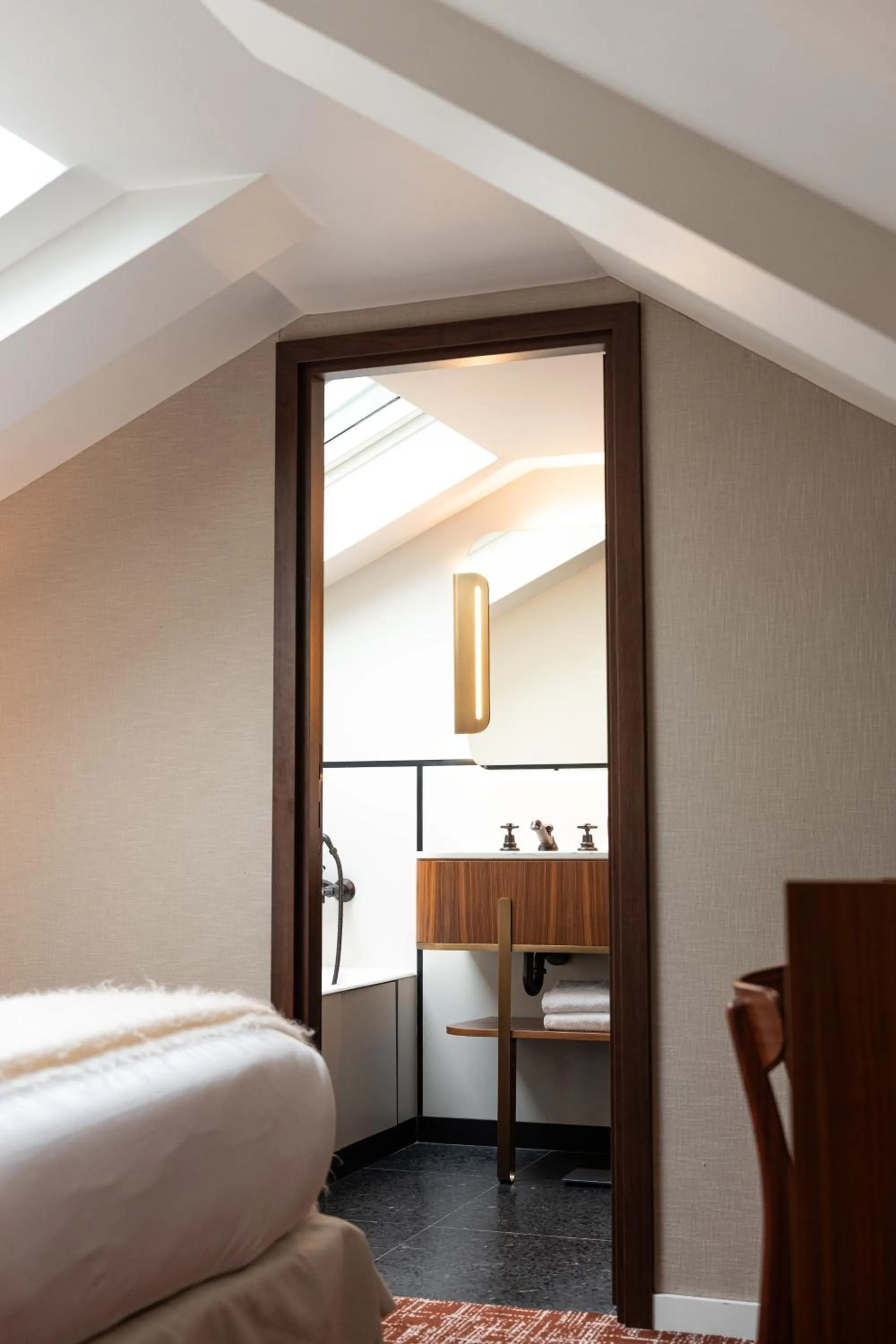 Bedroom, Bed in Pavillon Faubourg Saint-Germain & Spa