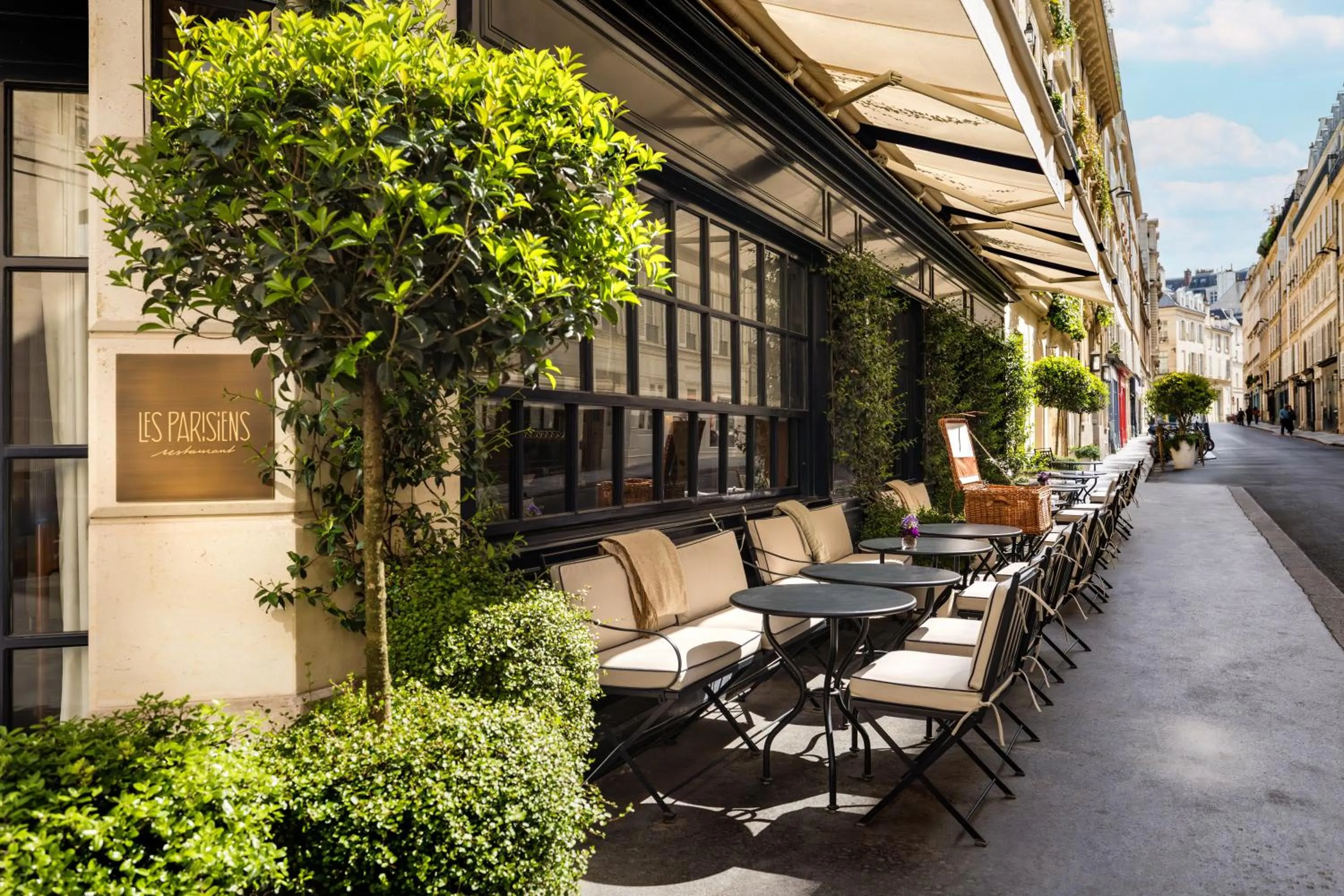 Patio in Pavillon Faubourg Saint-Germain & Spa