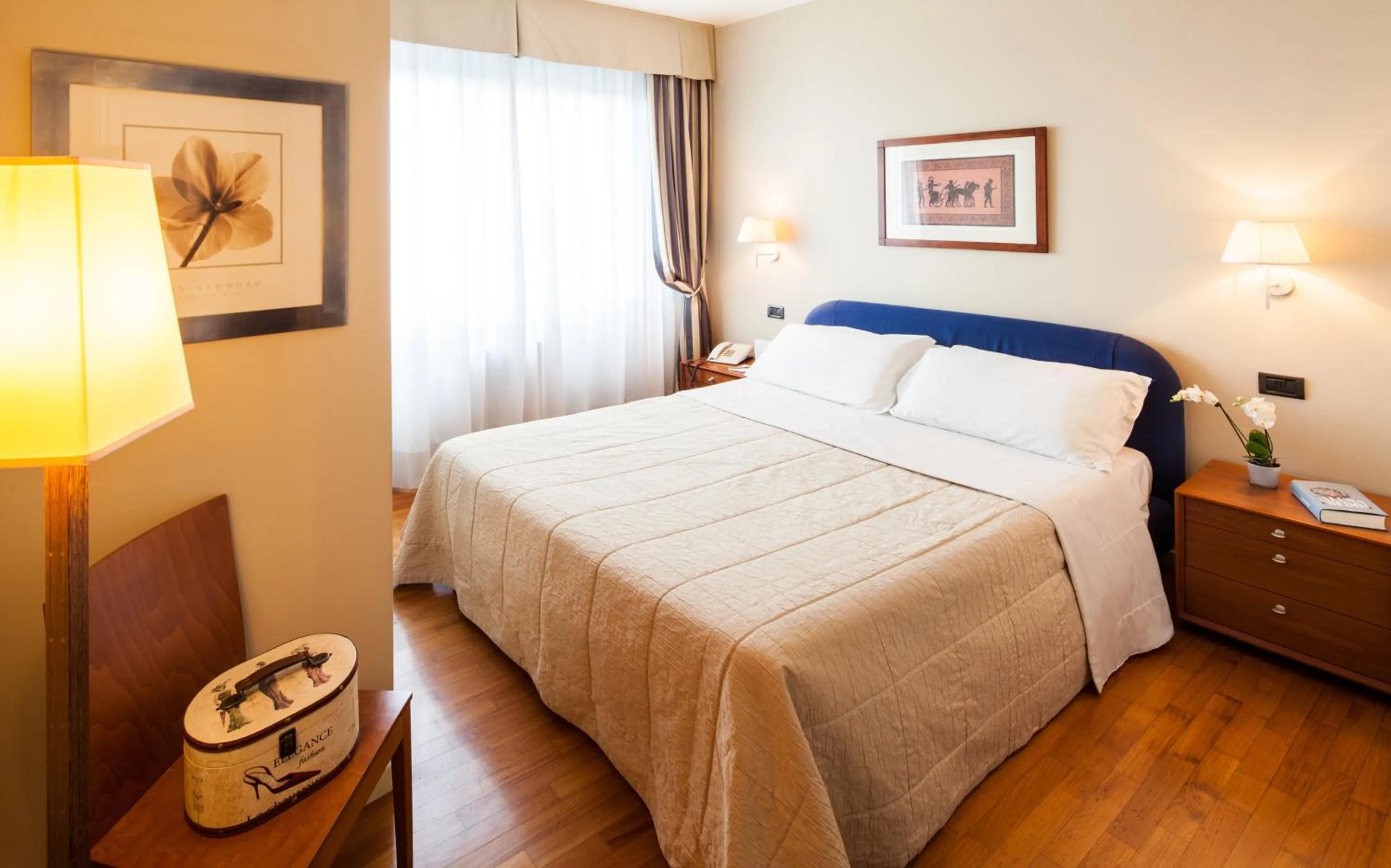 Bed in Cosmo Residence