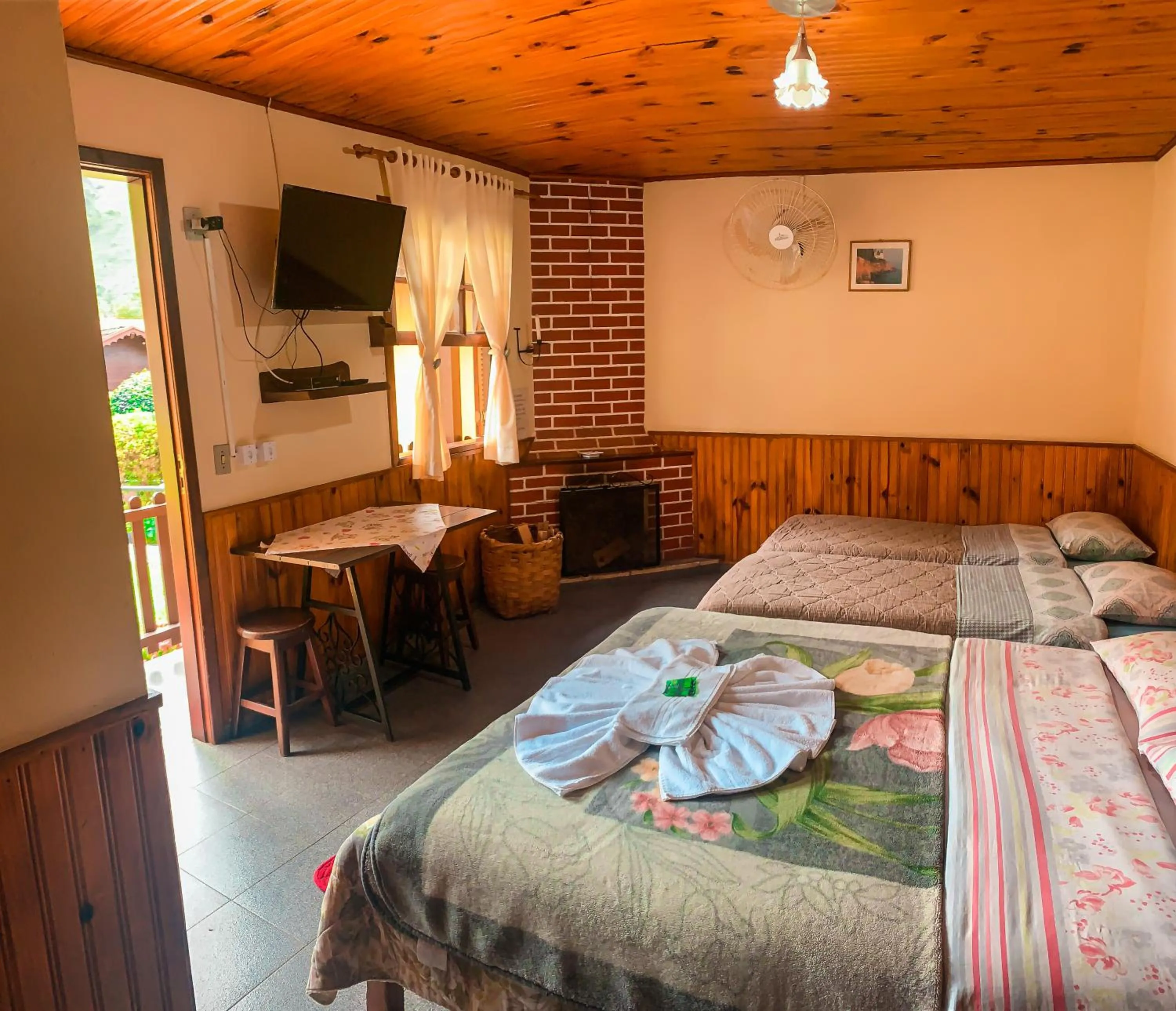 Photo of the whole room, Bed in Pousada Águas Claras