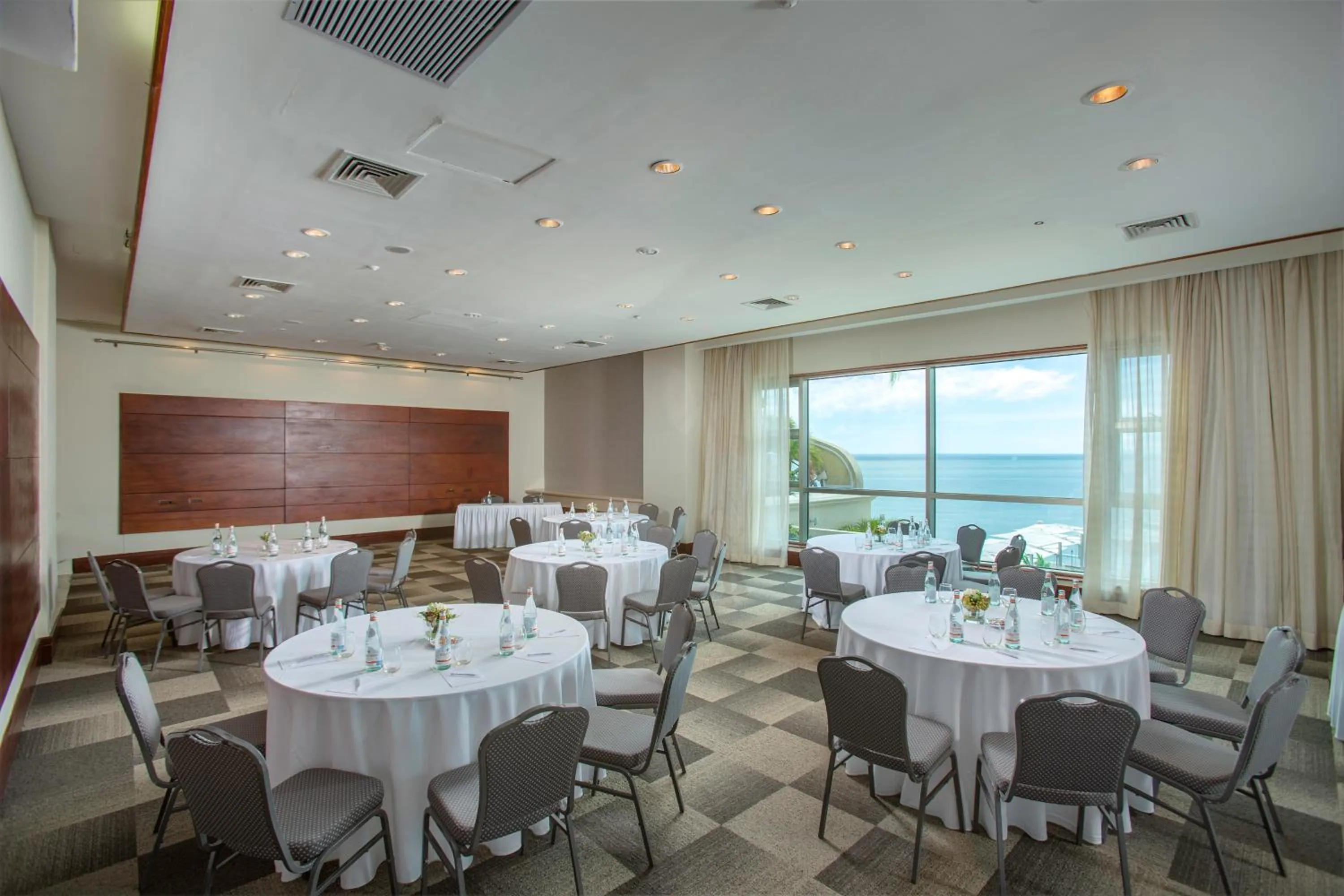 Business facilities in Catalonia Santo Domingo