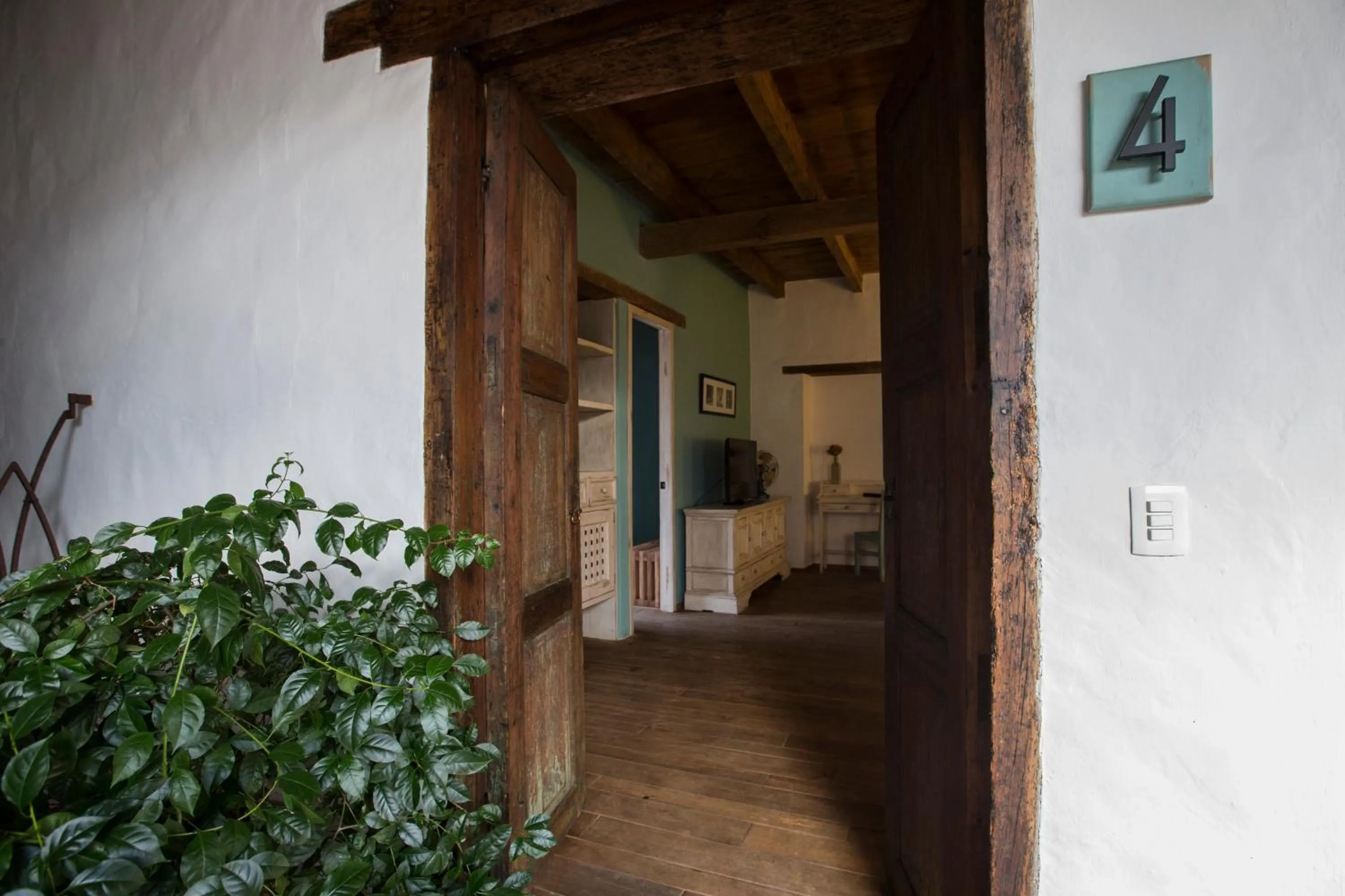 Photo of the whole room in Mexicanos 10 CasaVieja