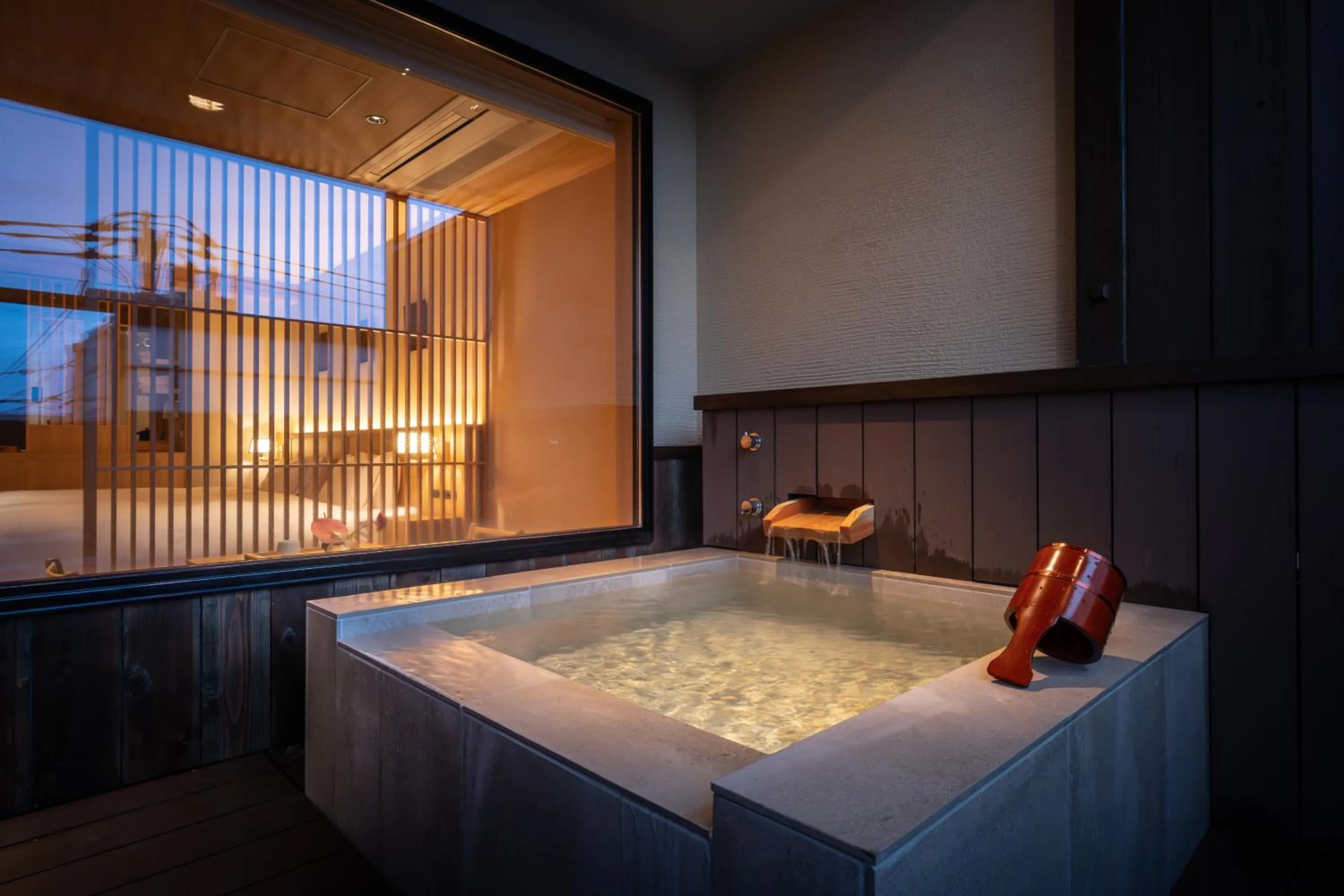 Open Air Bath in Atarayo Nishiizu Onsen