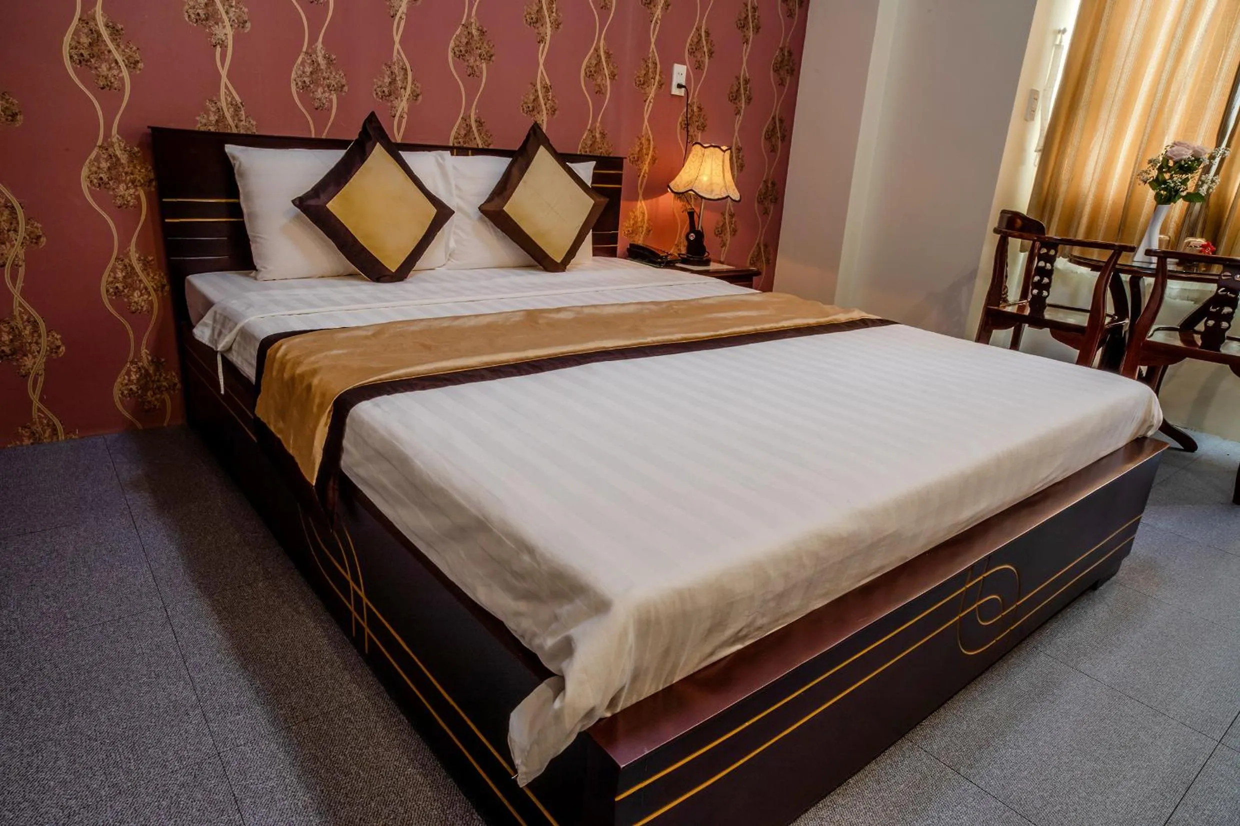 Photo of the whole room, Bed in Dong Bao Hotel