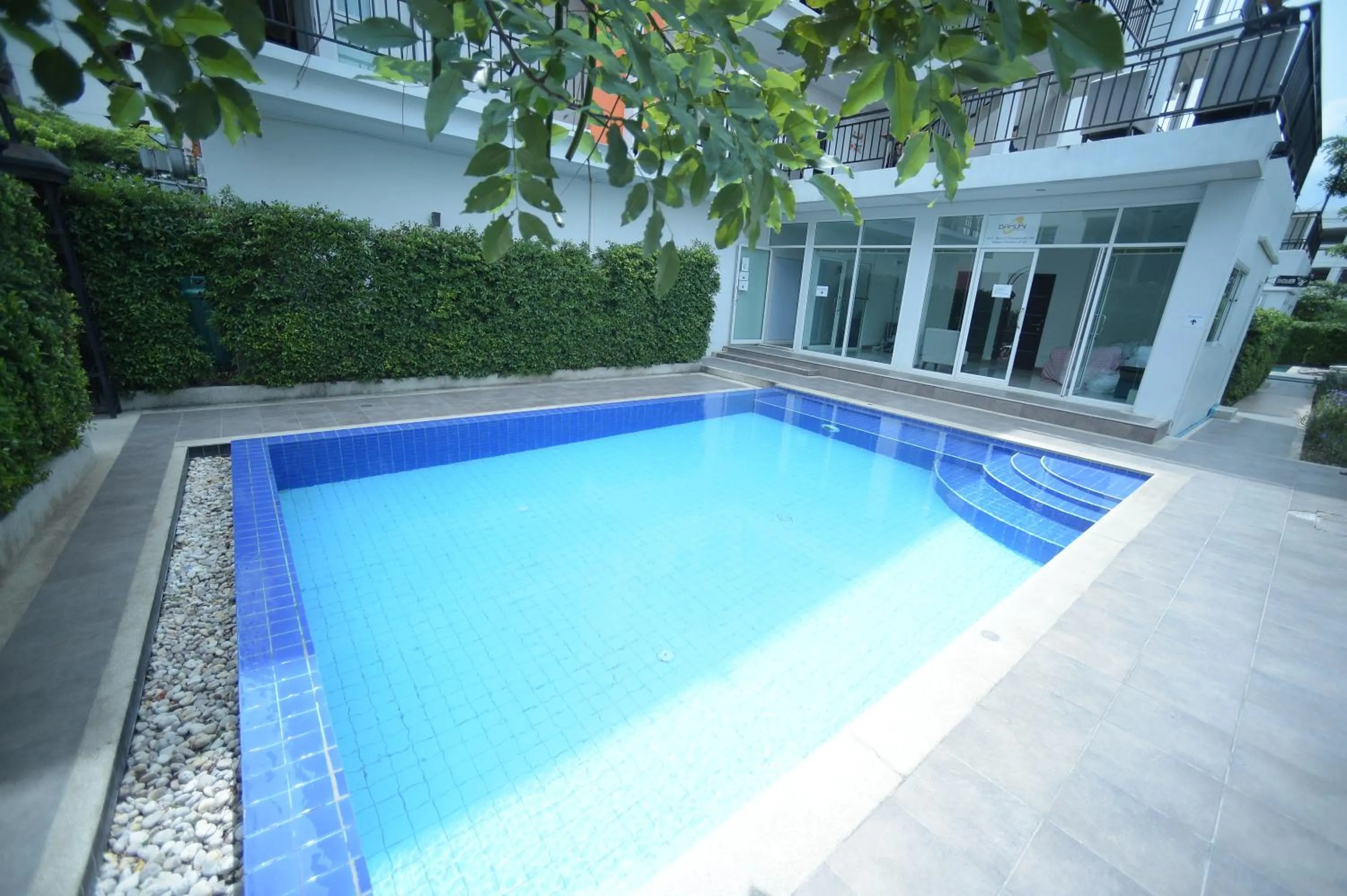 Swimming pool in Villa Navin Beach Residence