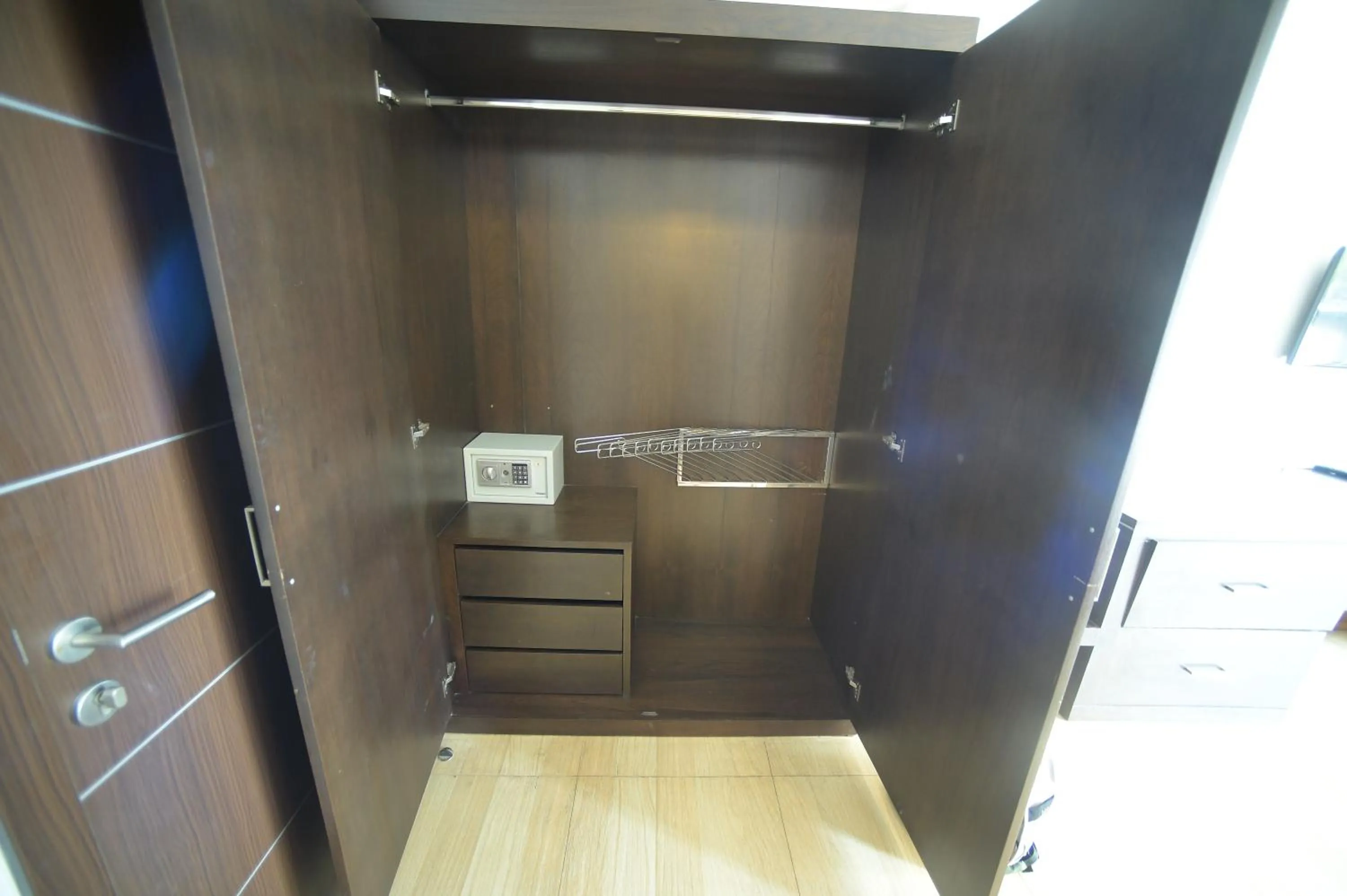 safe in Villa Navin Beach Residence