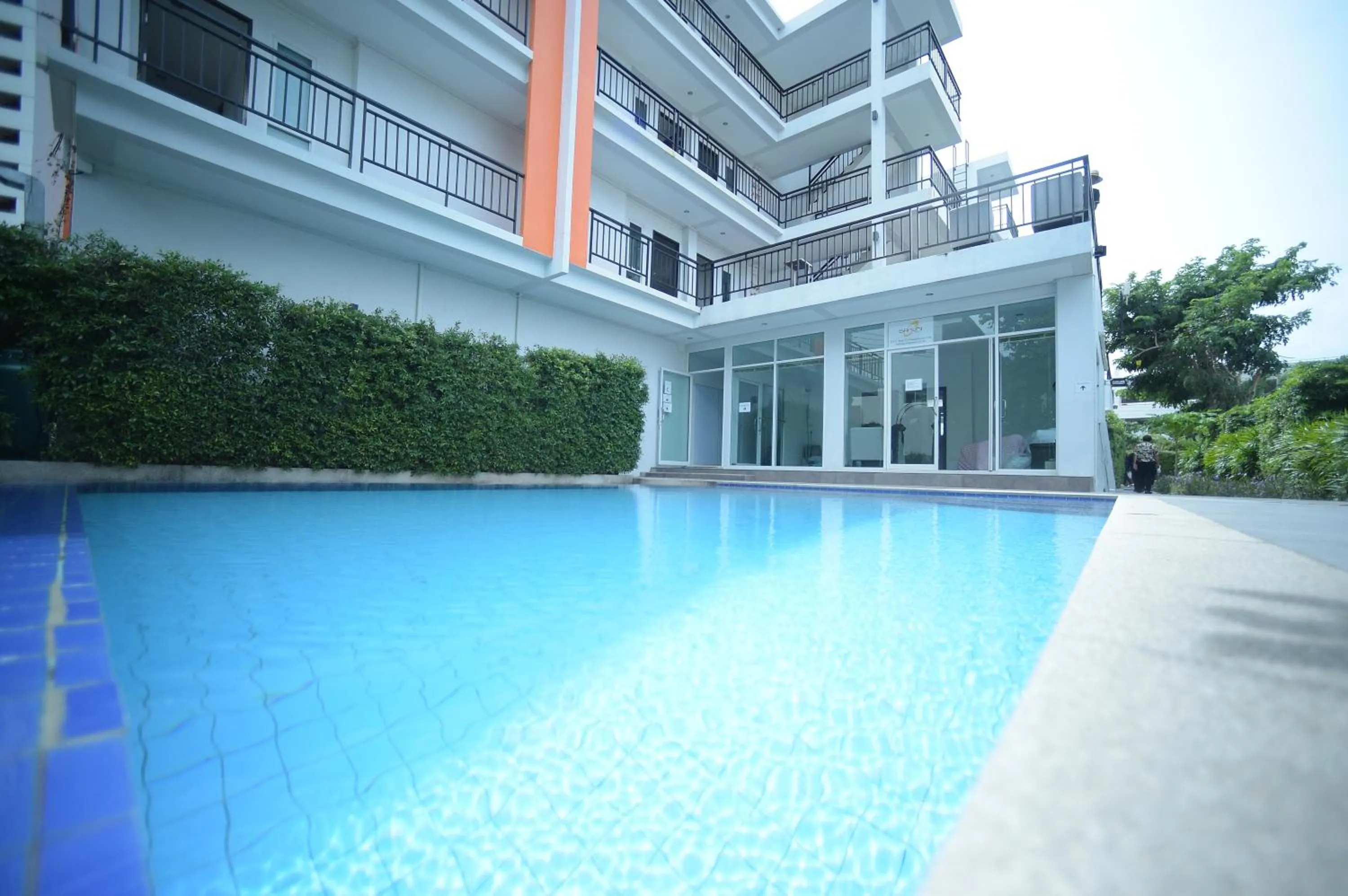 Swimming pool in Villa Navin Beach Residence