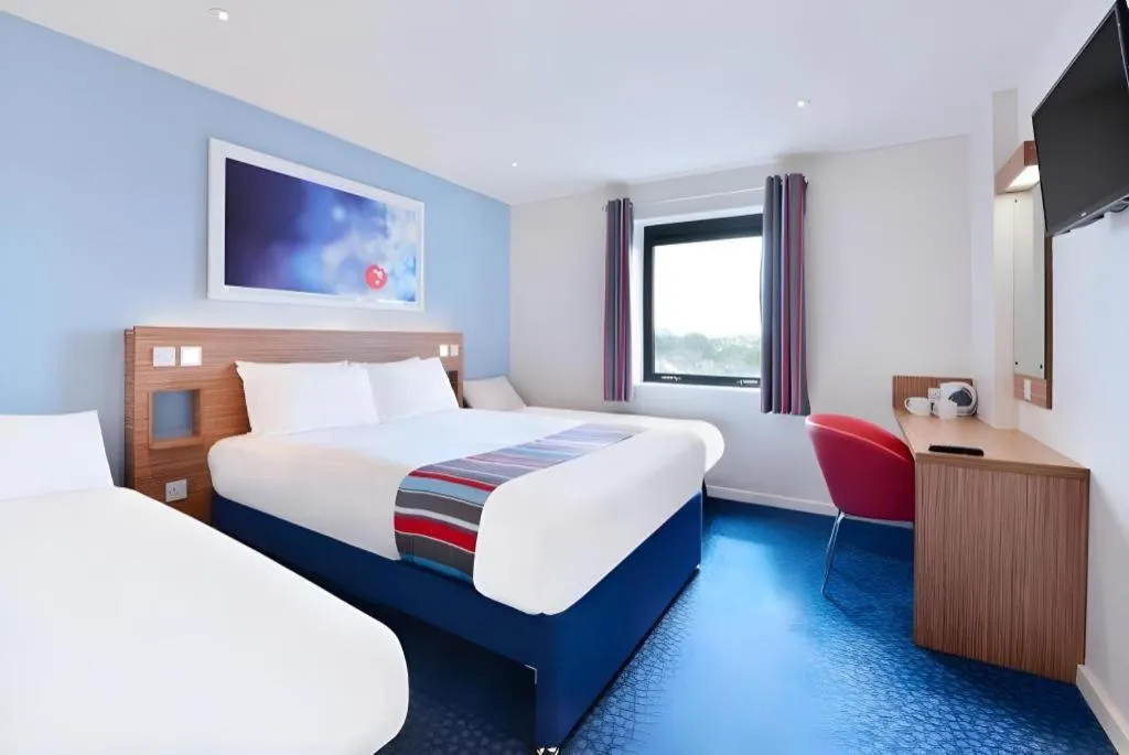 Bed in Travelodge London Teddington