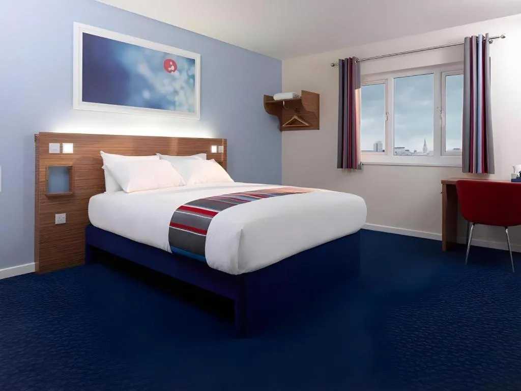 Bed in Travelodge London Greenwich High Road