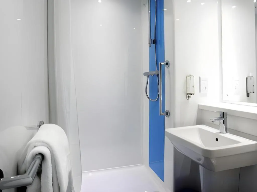 Travelodge London Raynes Park