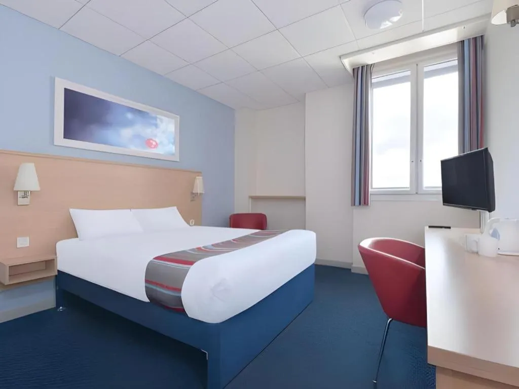 Bed in Travelodge York Central