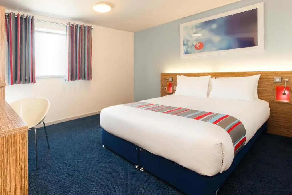 Bed in Travelodge Worthing Seafront
