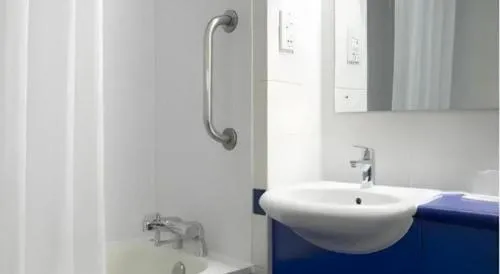 Travelodge Cardiff Central