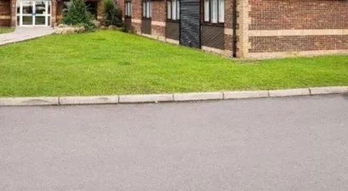 Travelodge Newcastle Whitemare Pool