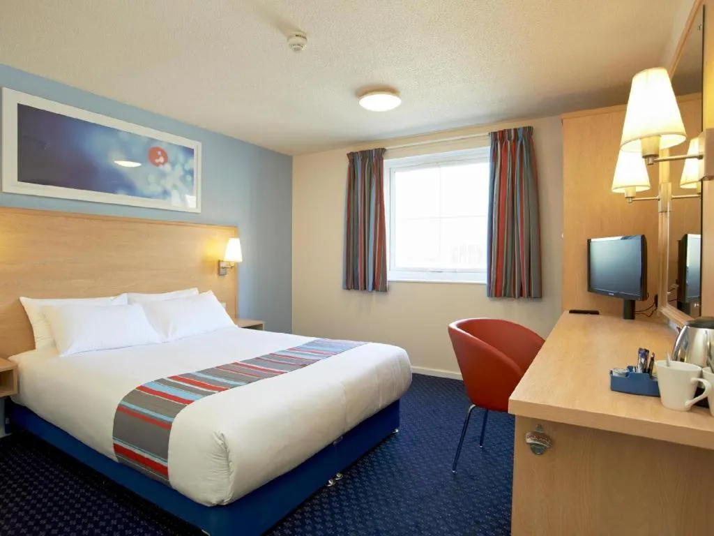Bed in Travelodge Nottingham Central