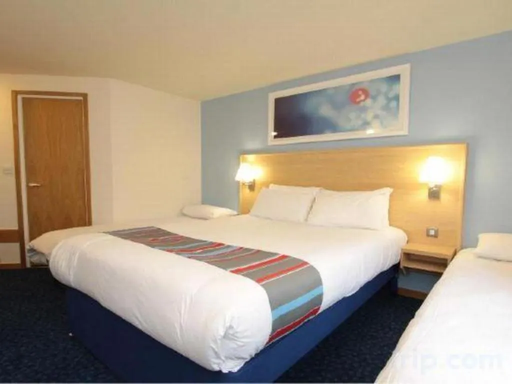 Bed in Travelodge Eastleigh Central