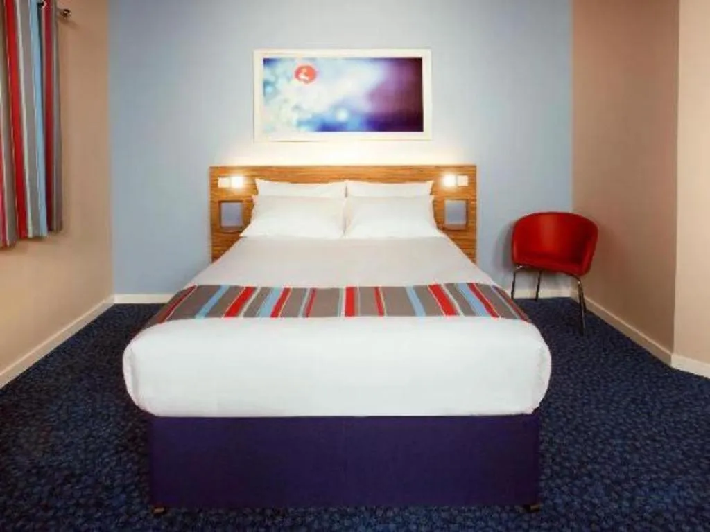 Bed in Travelodge Birmingham Yardley