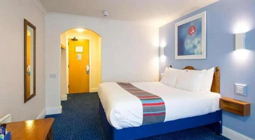 Travelodge Perth A9
