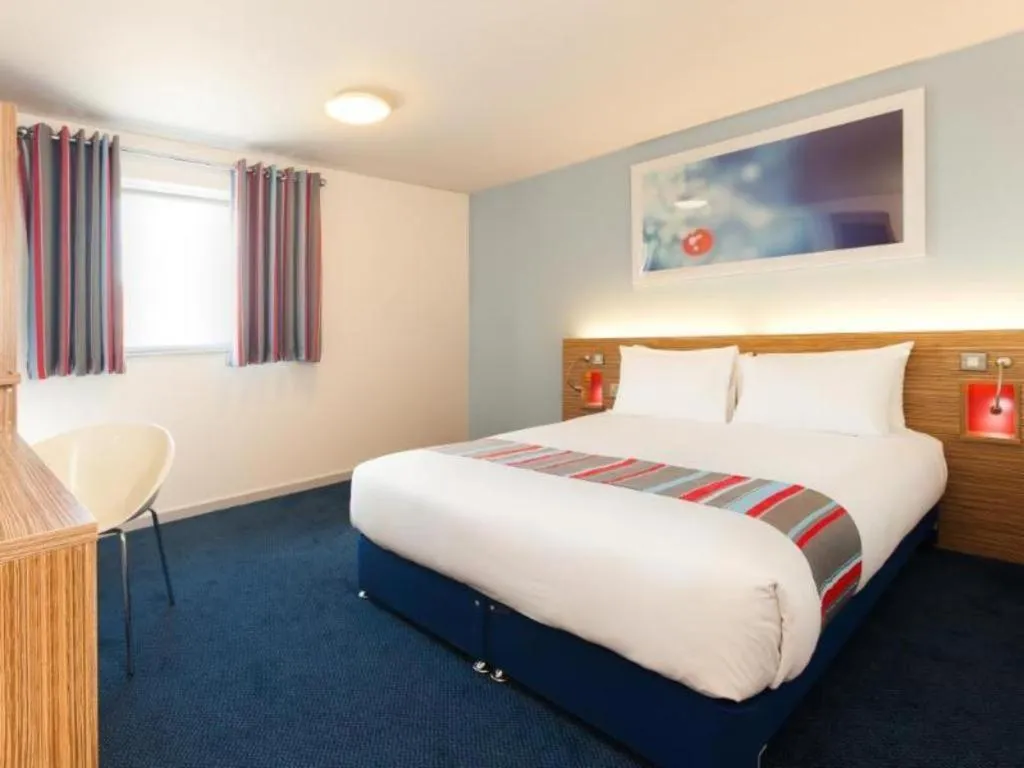 Bed in Travelodge Paignton Seafront