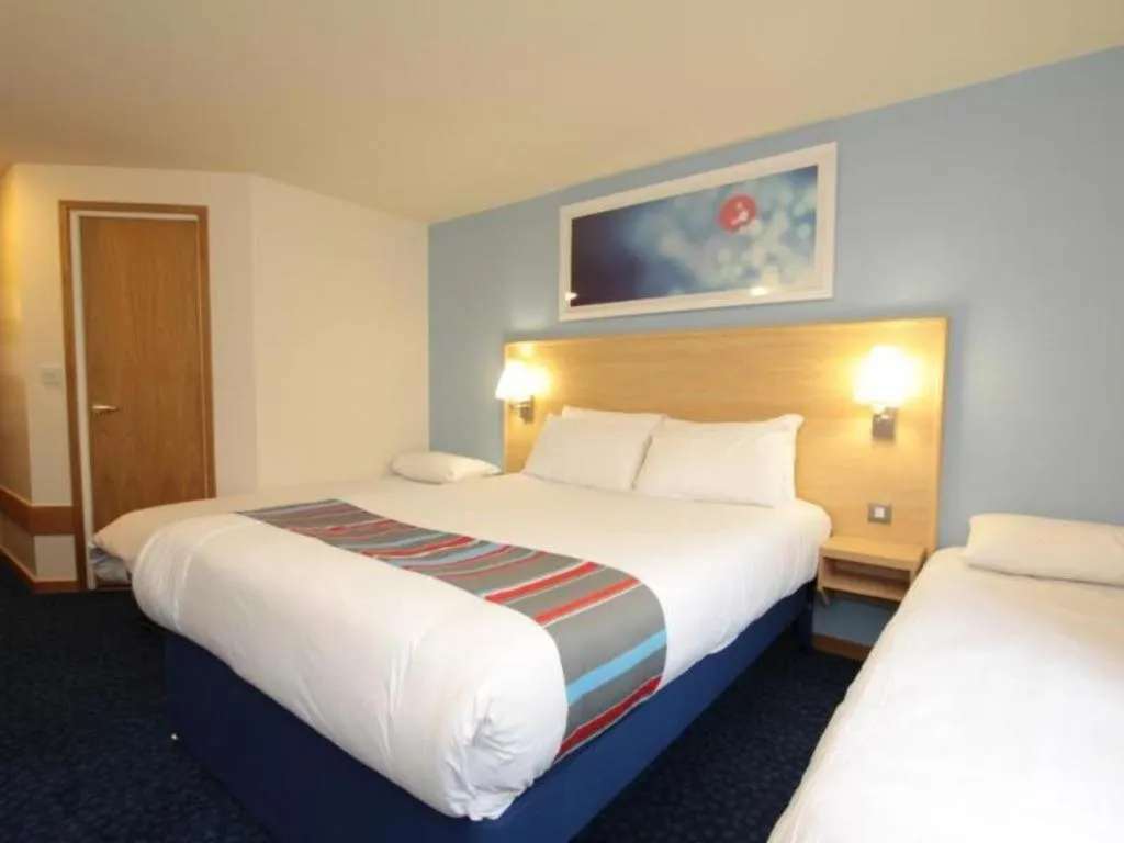 Bed in Travelodge Ludlow Woofferton
