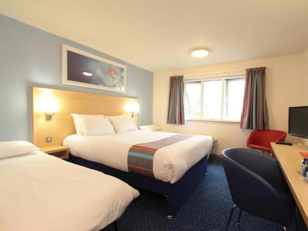 Bed in Travelodge Sheffield Richmond