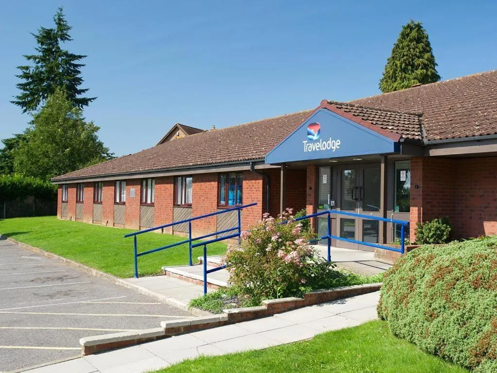 Travelodge Alton Four Marks