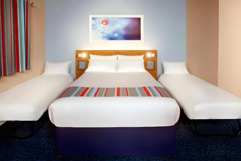 Bed in Travelodge Alton Four Marks