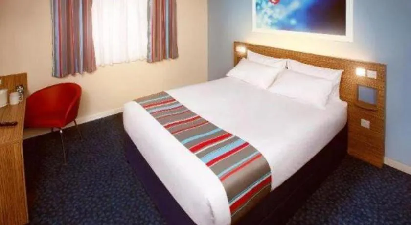 Travelodge Kinross M90