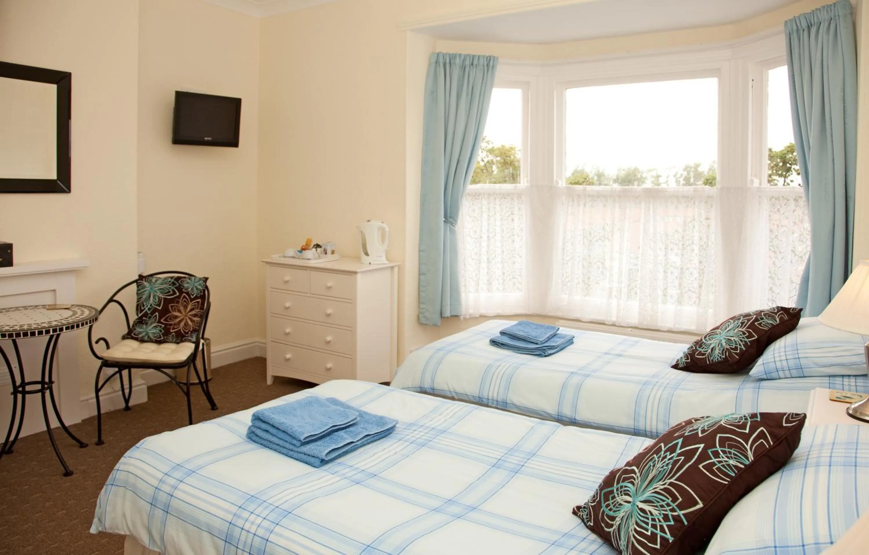 Bed in Binton Guest House