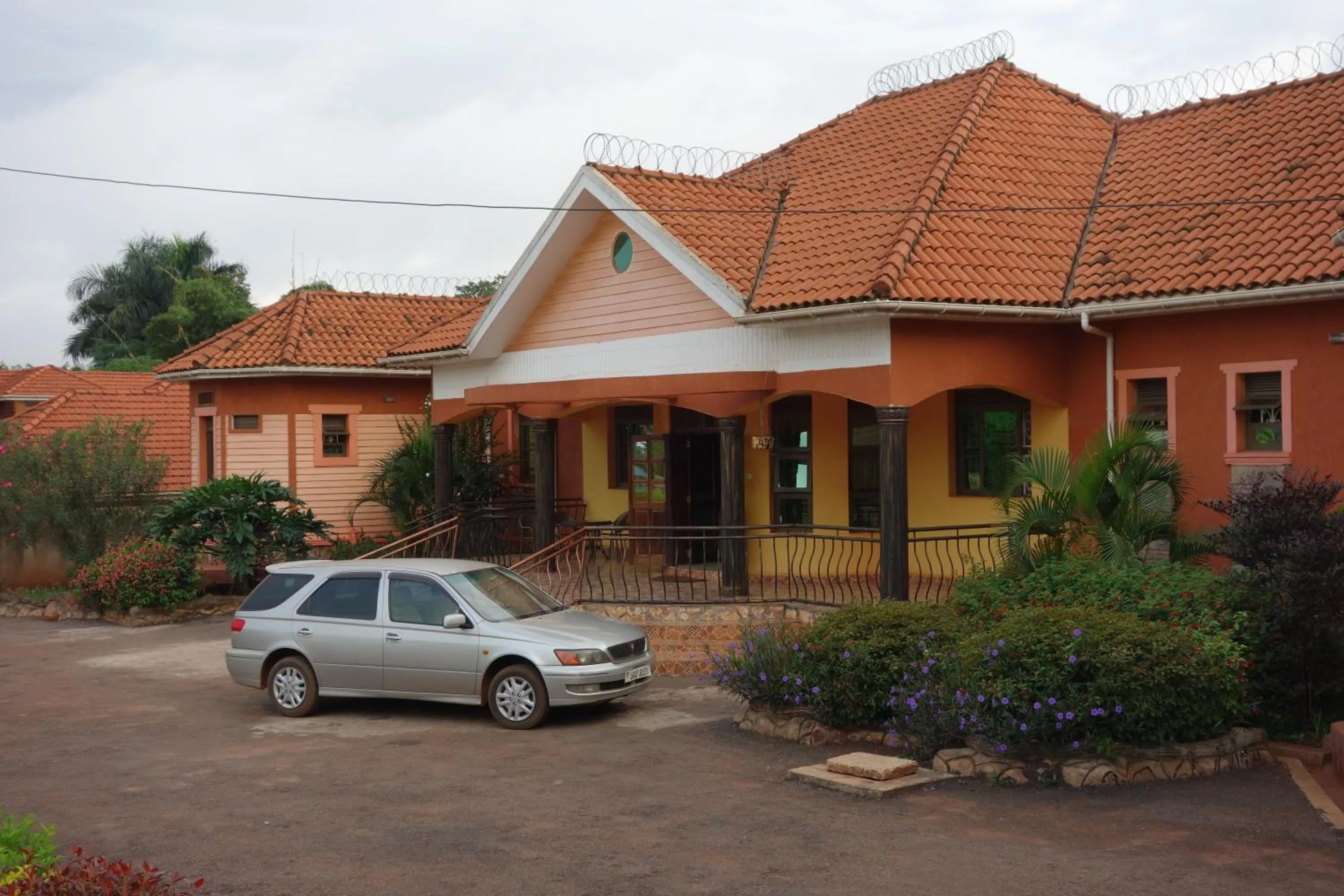Facade/entrance in Impala Suites