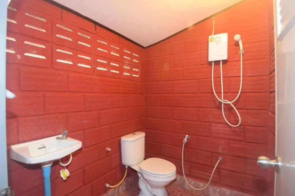 Lanta Long Beach Hostel