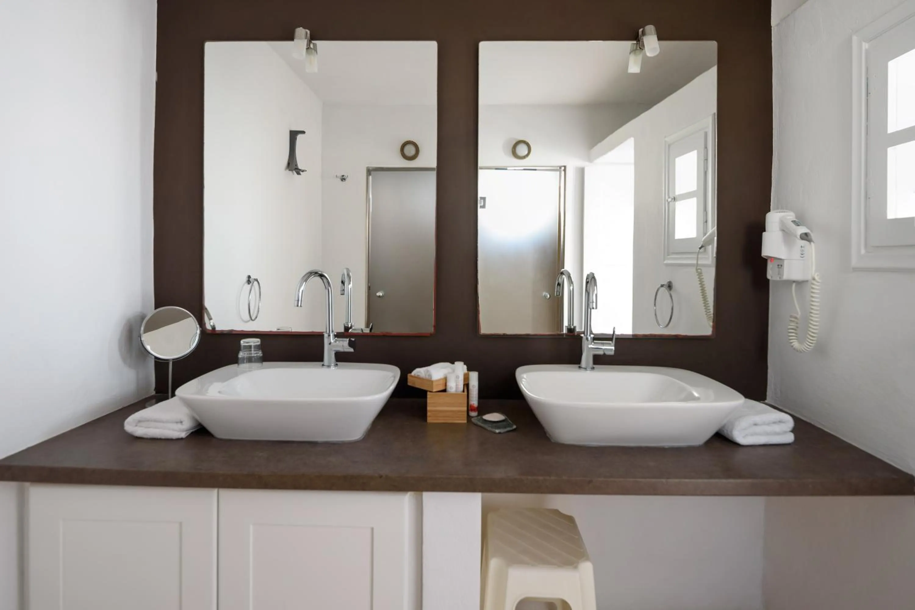 Bathroom in Heliotopos