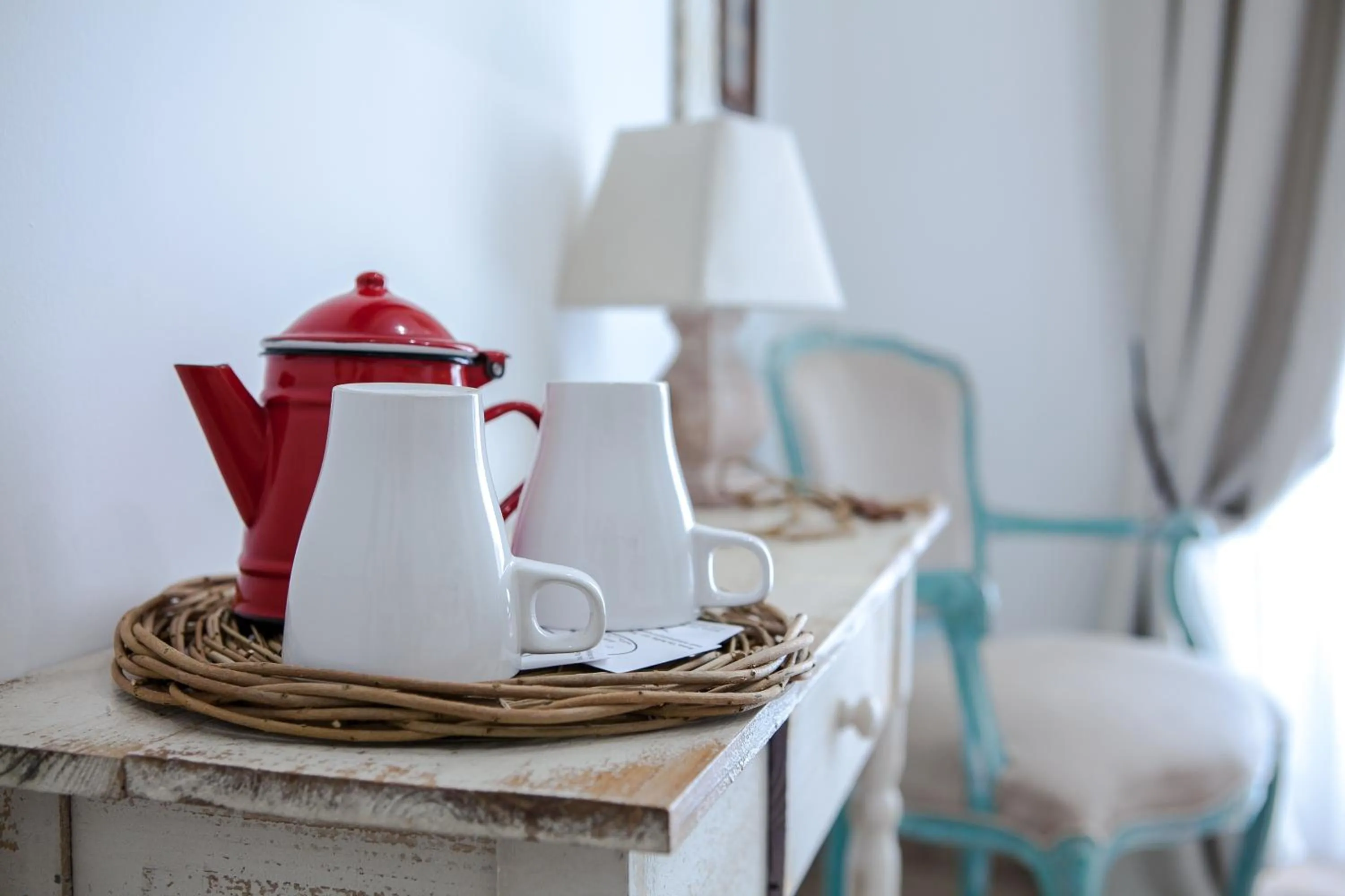 Coffee/tea facilities in Maison Coquette