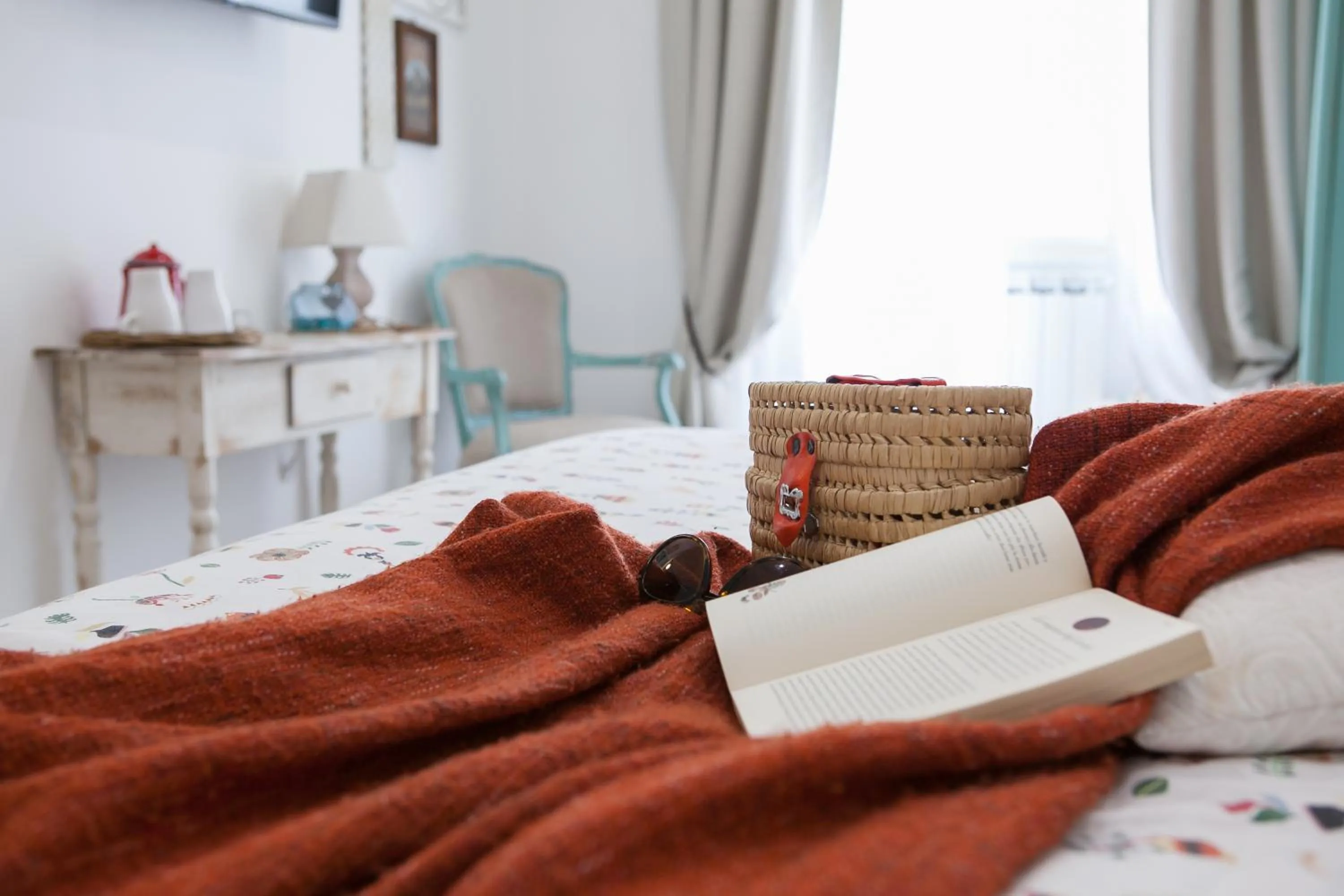 Bedroom, Bed in Maison Coquette