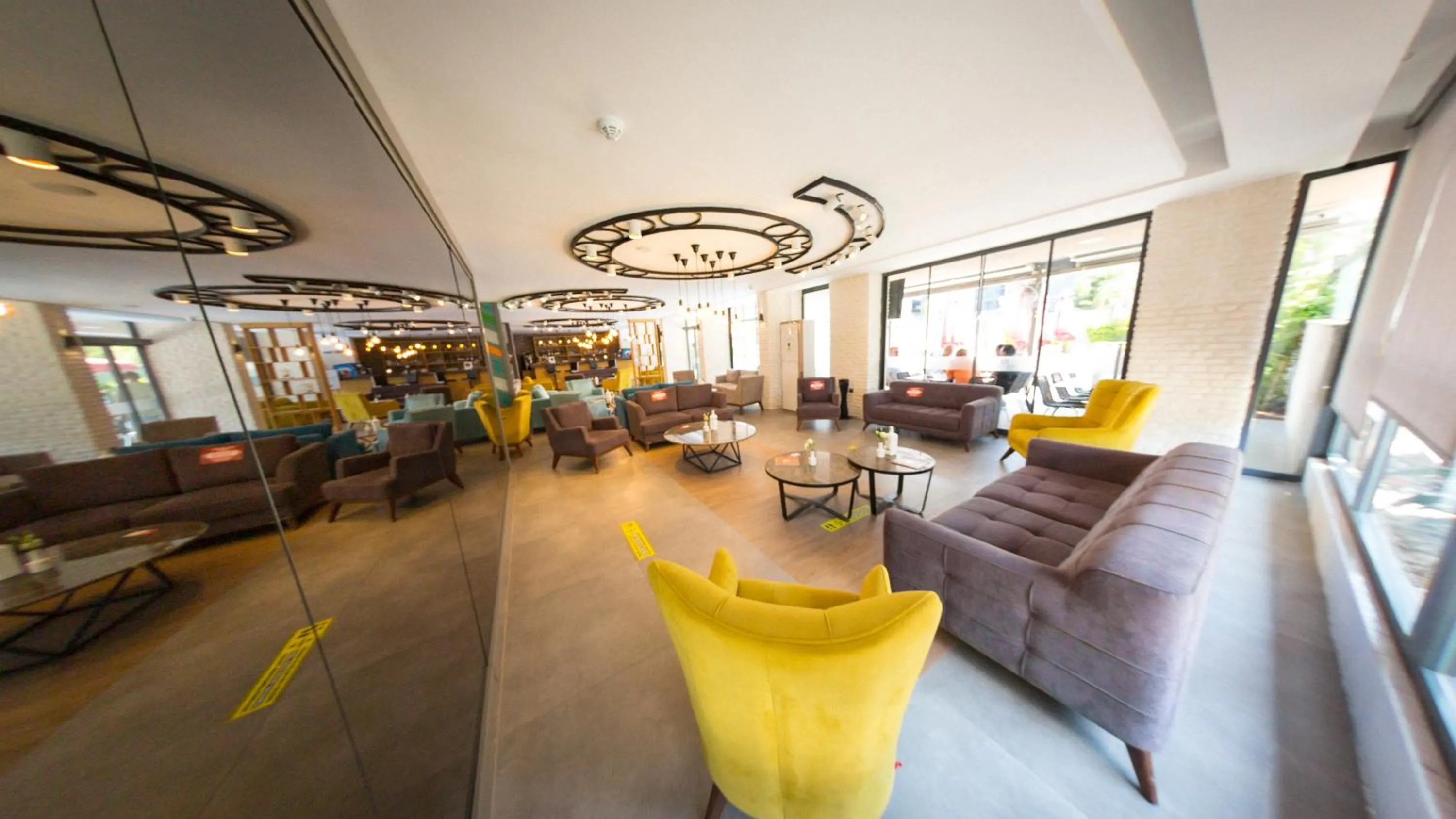 Lobby or reception in Laren Family Hotel & Spa - Boutique Class